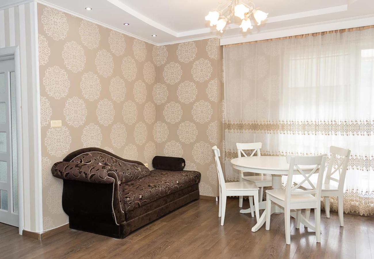 Peaceful Three-Bedroom in Briz, Varna by Flat Mаnаger