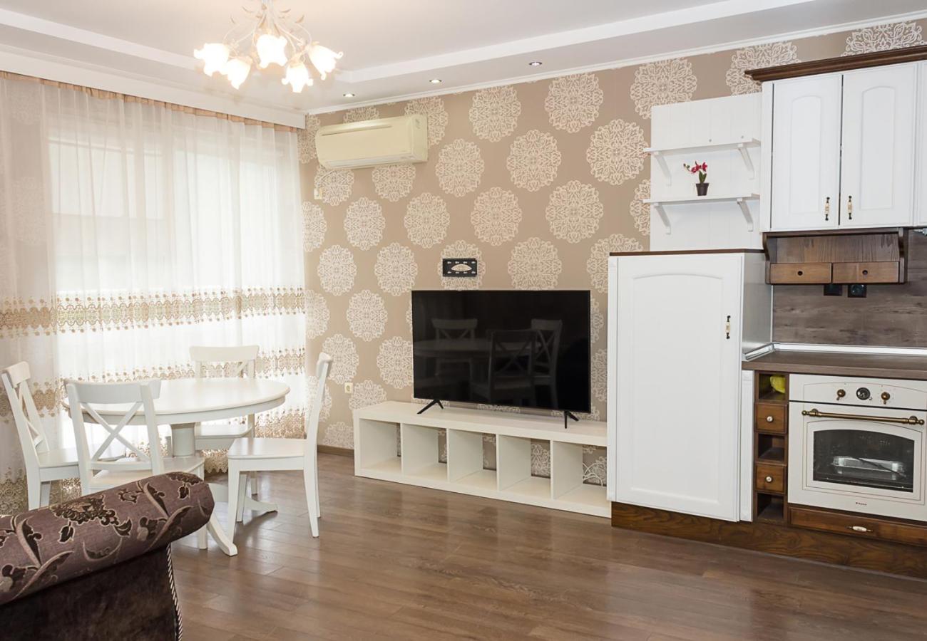 Peaceful Three-Bedroom in Briz, Varna by Flat Mаnаger