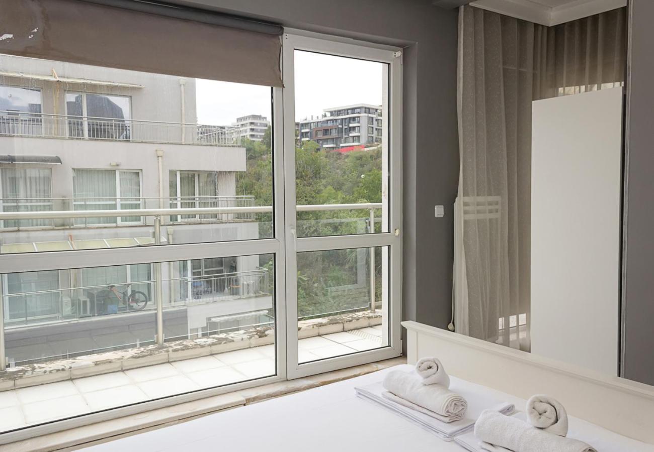 Peaceful Three-Bedroom in Briz, Varna by Flat Mаnаger