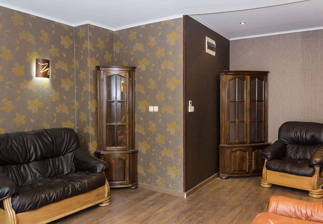 Peaceful Three-Bedroom in Briz, Varna by Flat Mаnаger