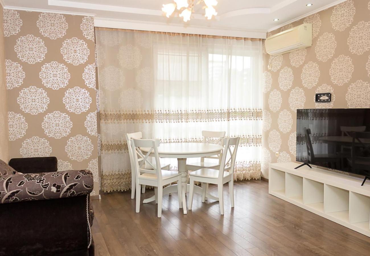 Peaceful Three-Bedroom in Briz, Varna by Flat Mаnаger