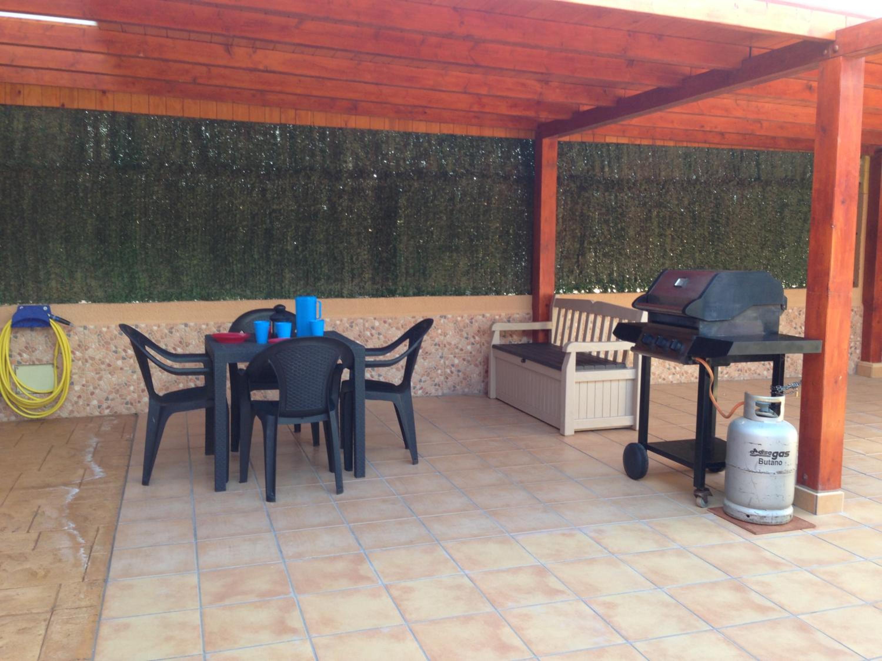 VV Registered Spacious Superb South facing apartment