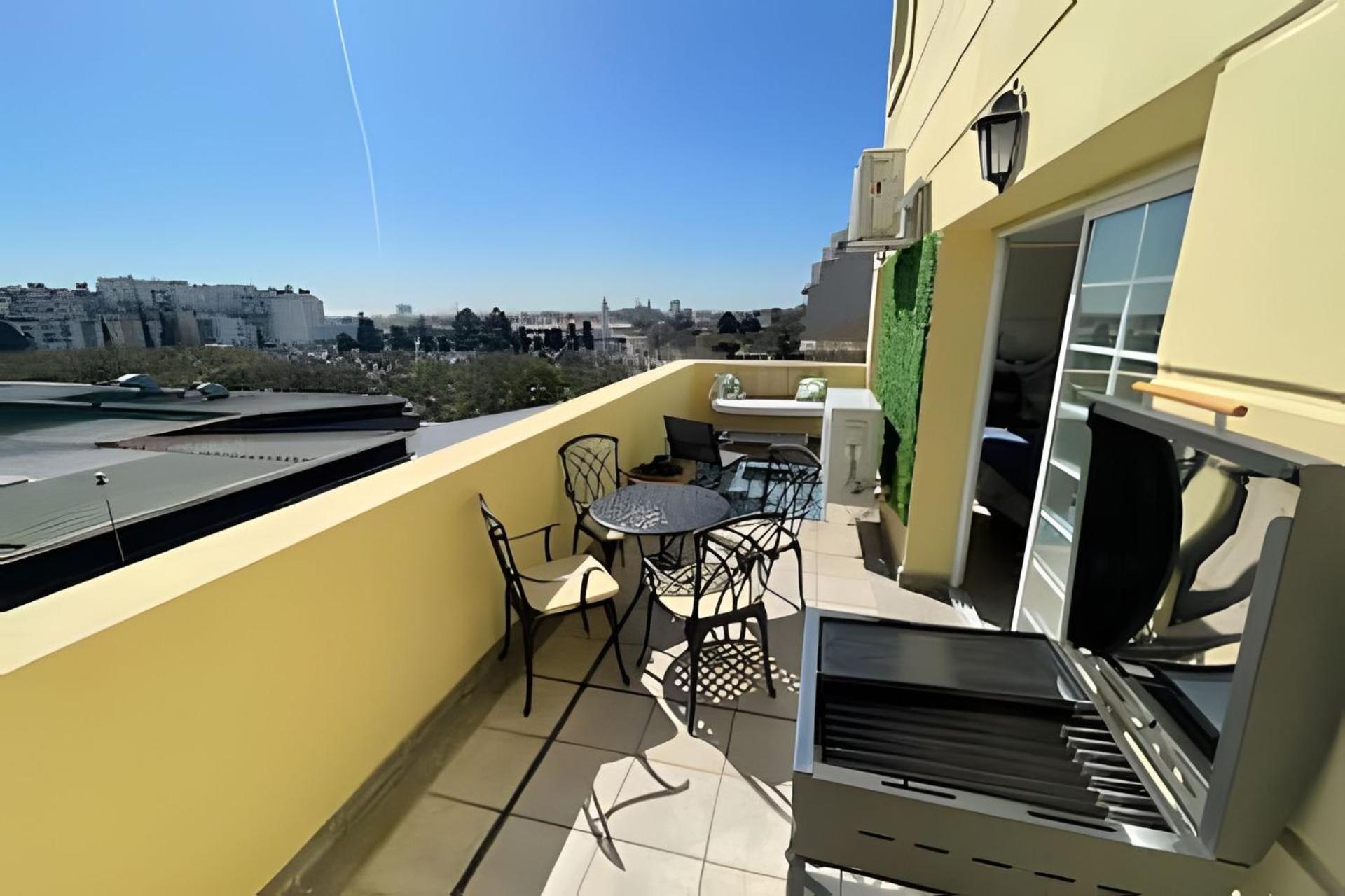 Terraza Privada con Jacuzzi y Parrilla en Recoleta