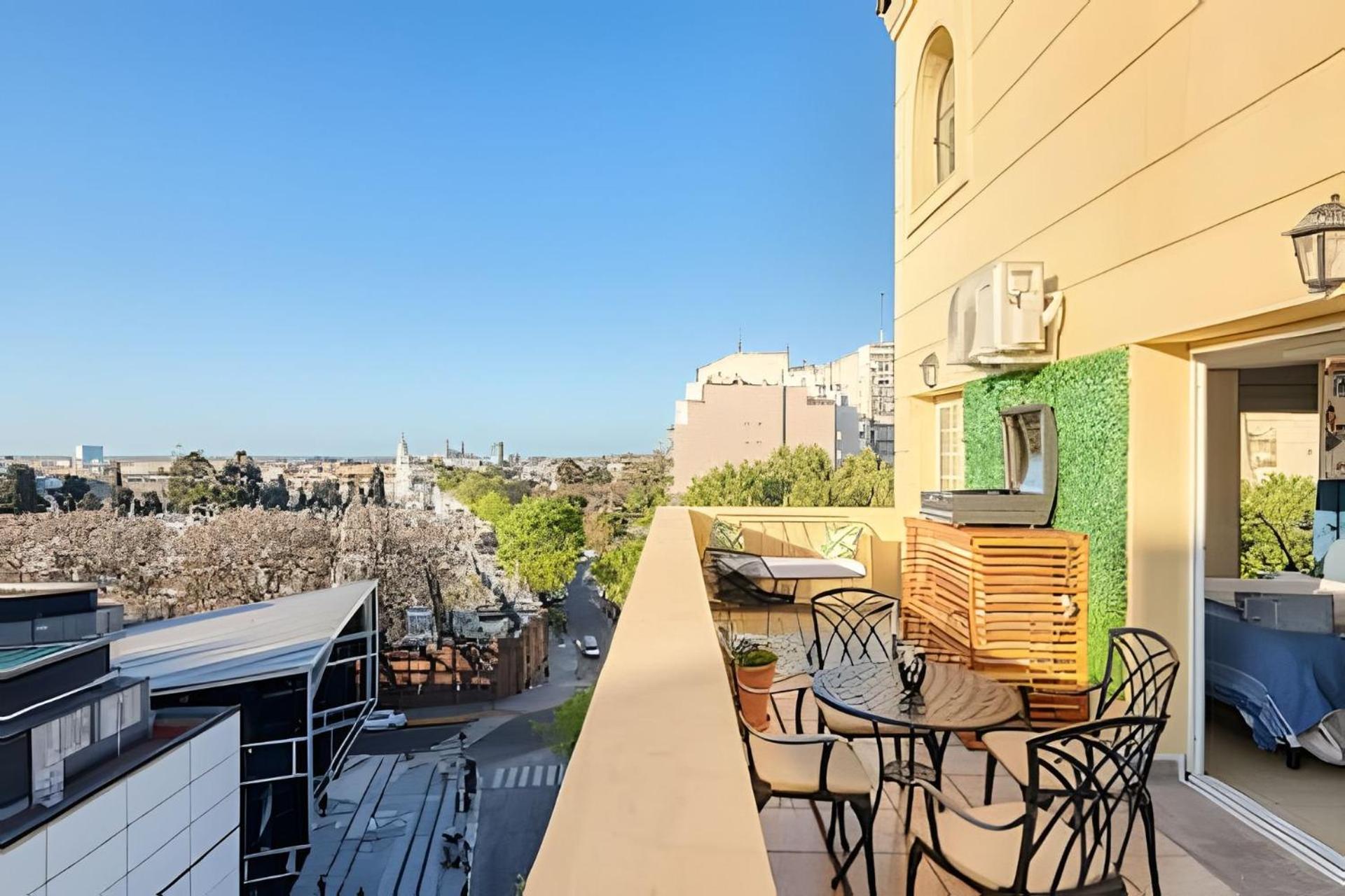 Terraza Privada con Jacuzzi y Parrilla en Recoleta