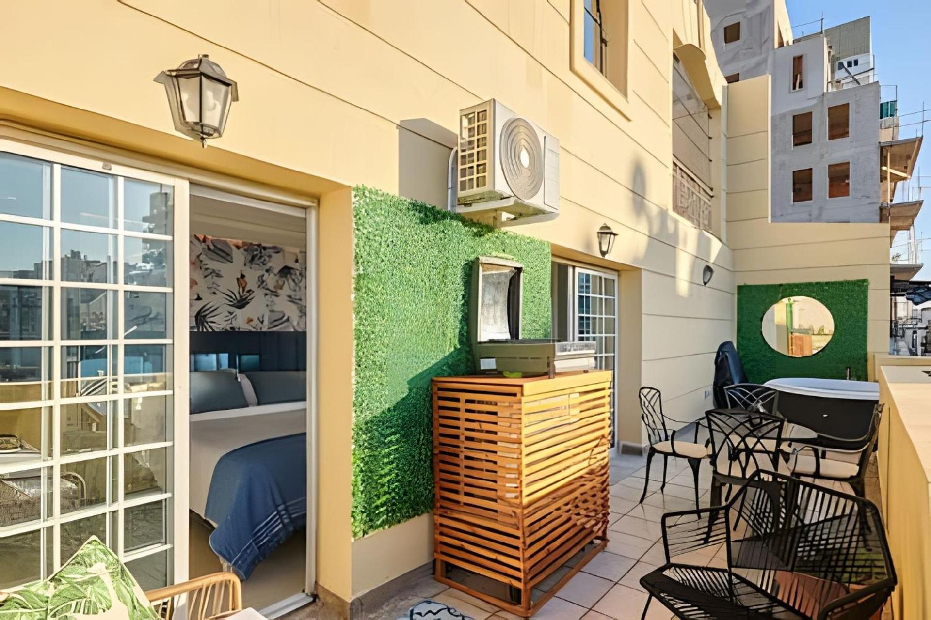 Terraza Privada con Jacuzzi y Parrilla en Recoleta
