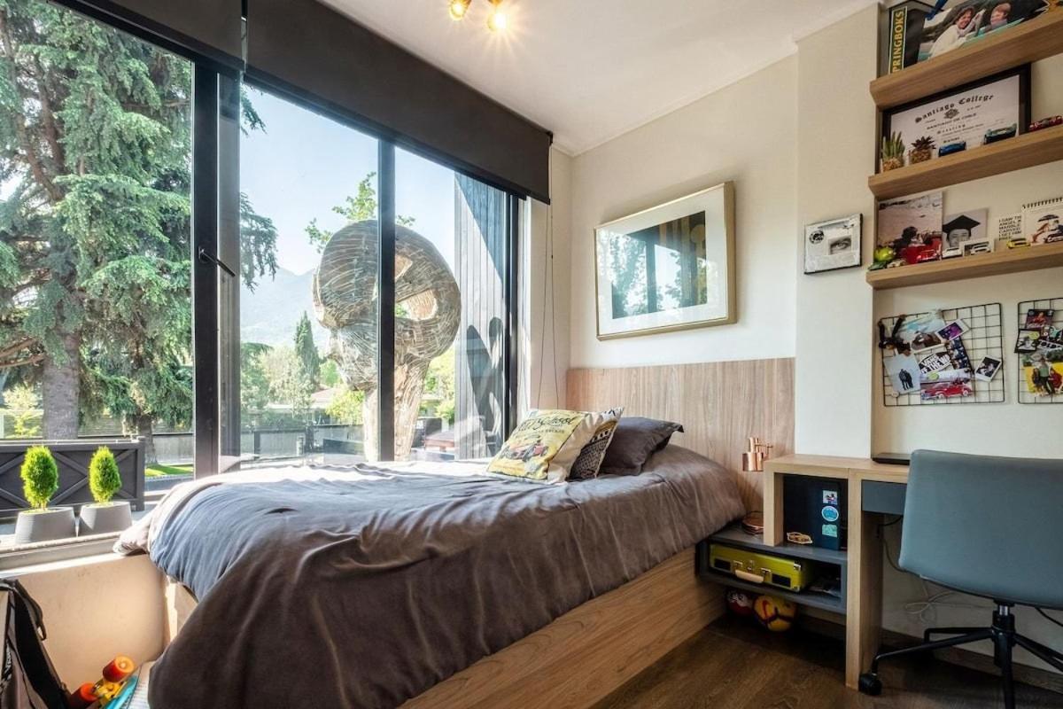 Espaciosa casa en Sta María Manquehue