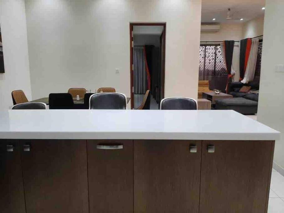 A Supercar themed apartment located in Colombo view 3