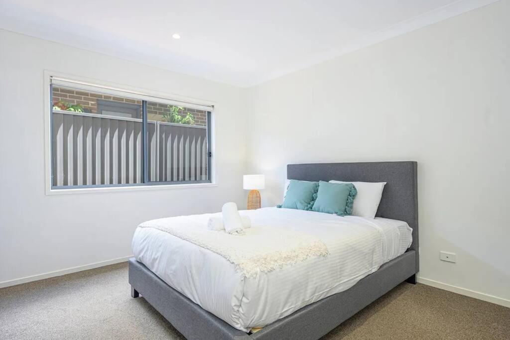 Sydney Cobbitty 4bed house,close Oran Park