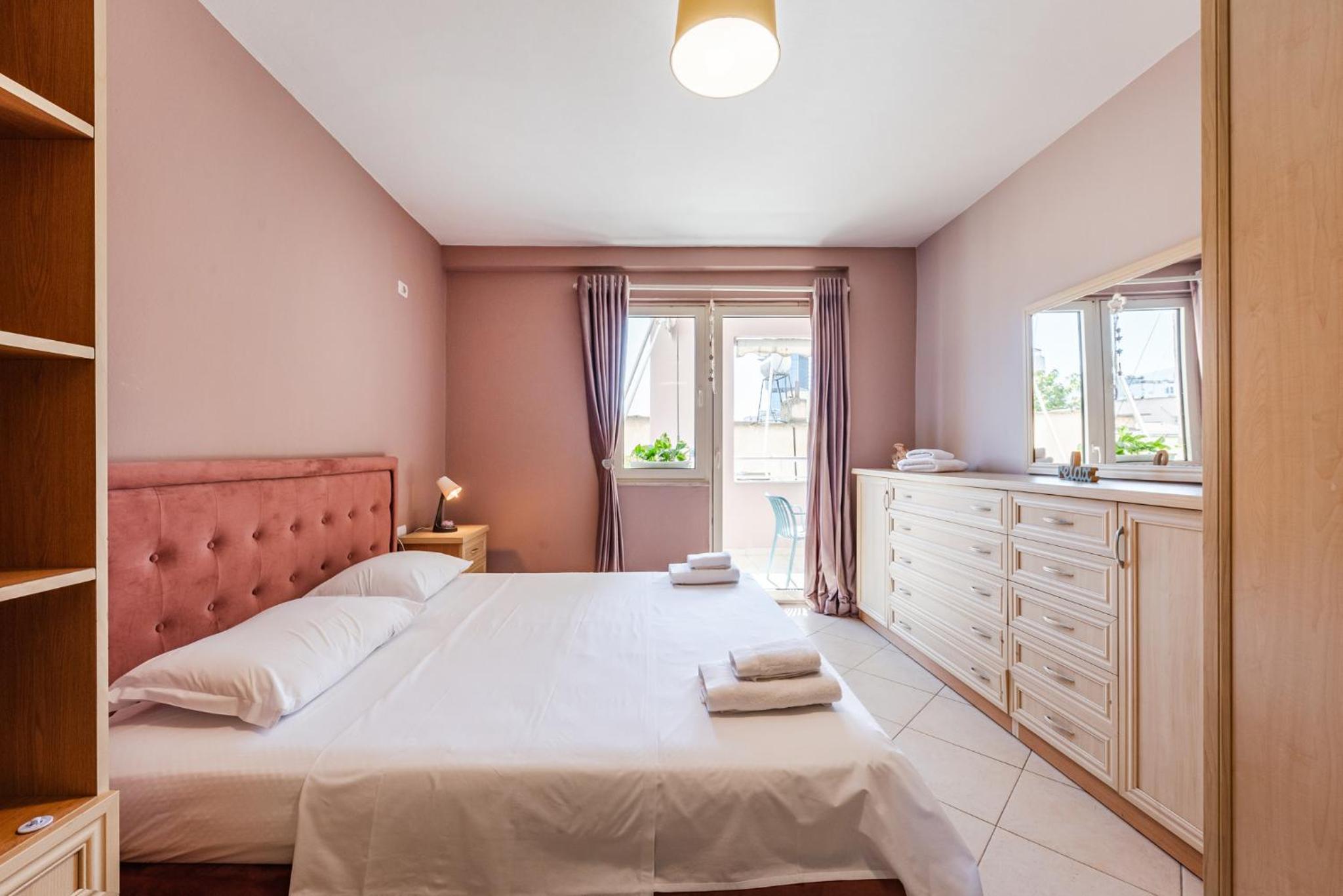 Sisi's Apartments-Tirana City Center