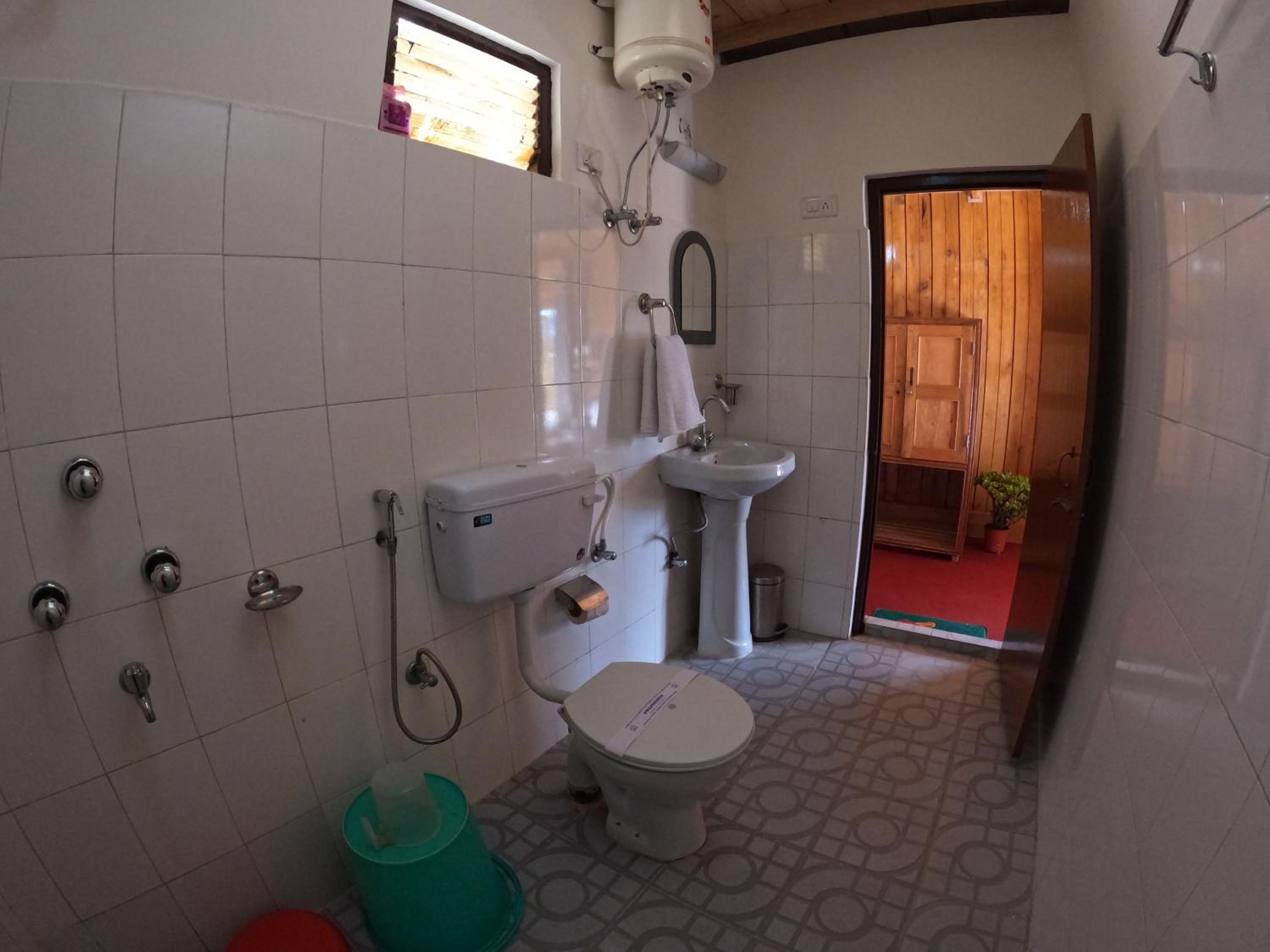 Lamthang Retreat