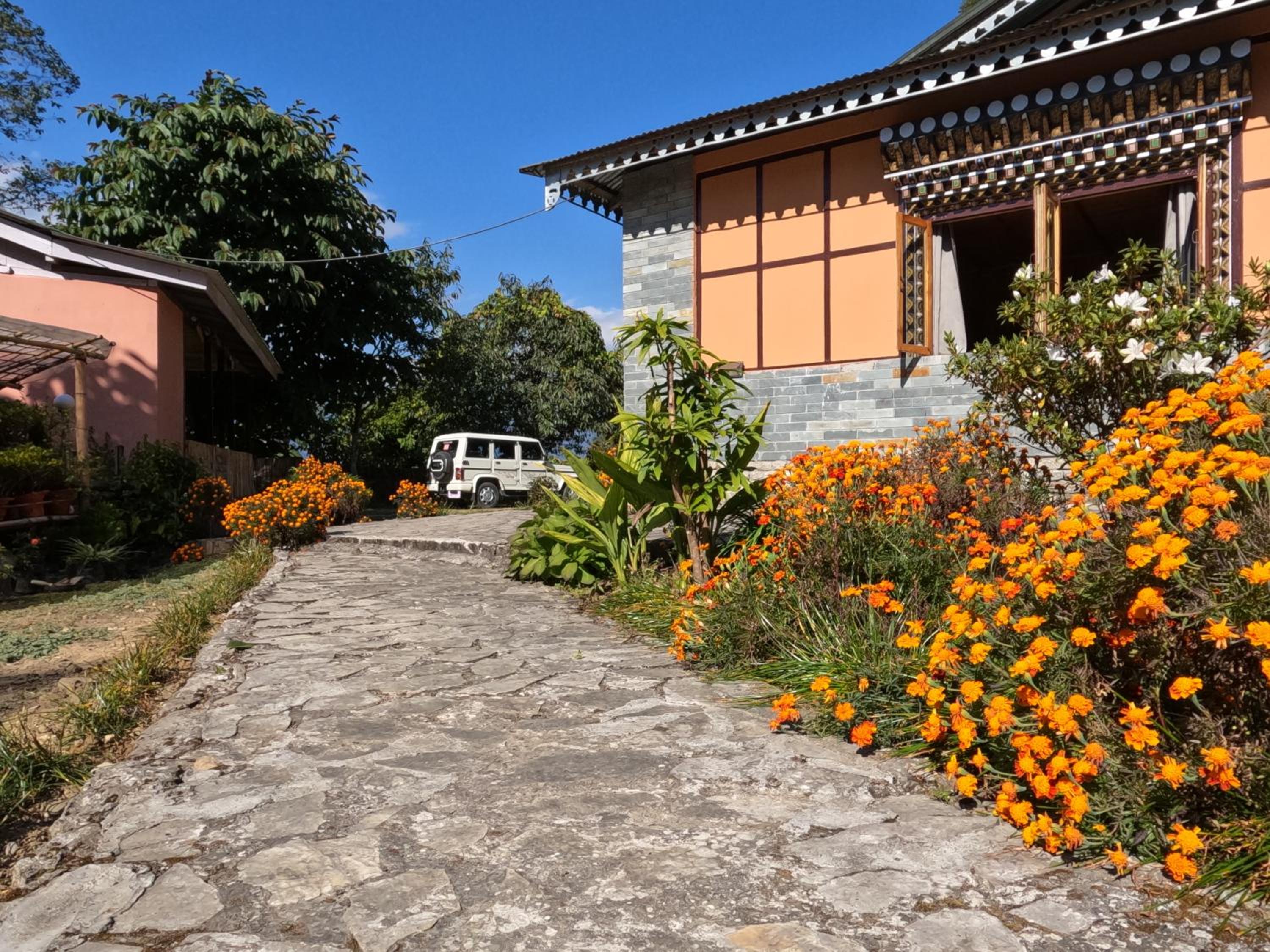 Lamthang Retreat