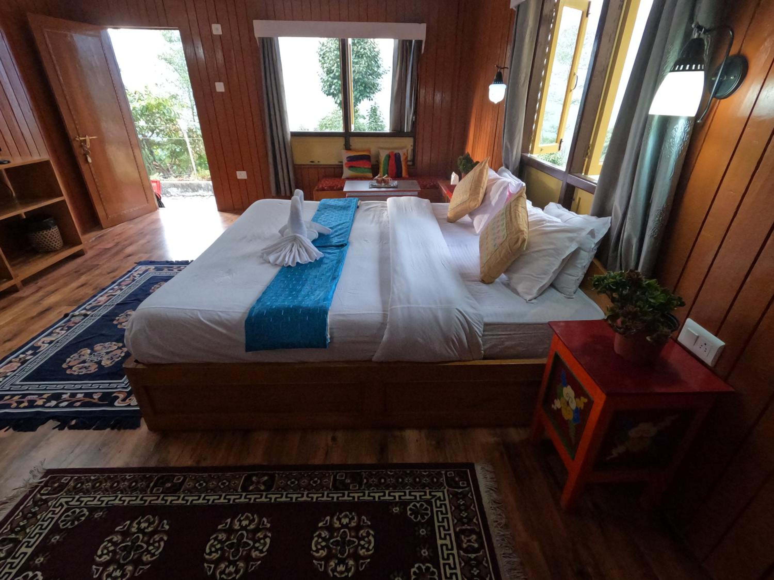 Lamthang Retreat