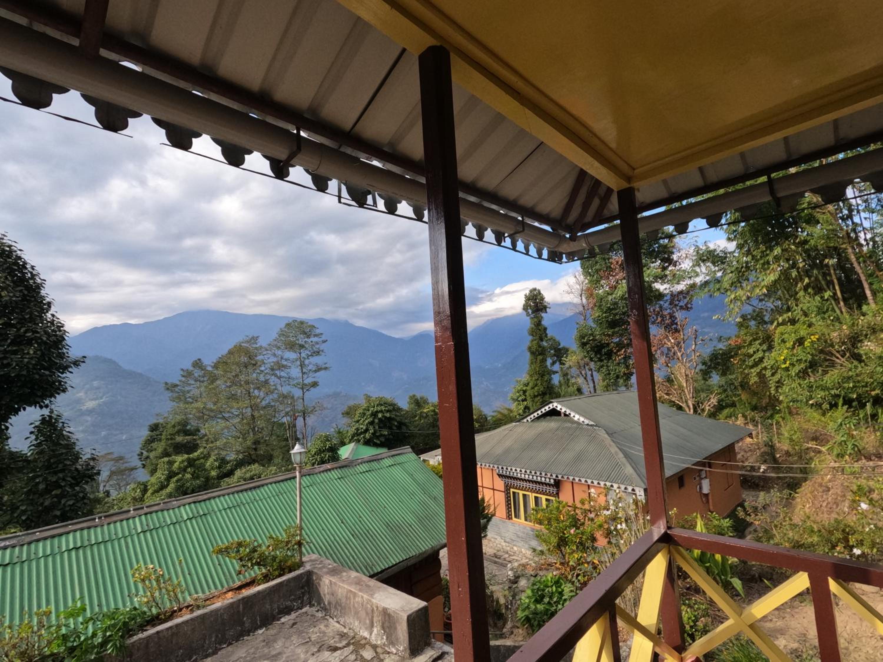 Lamthang Retreat