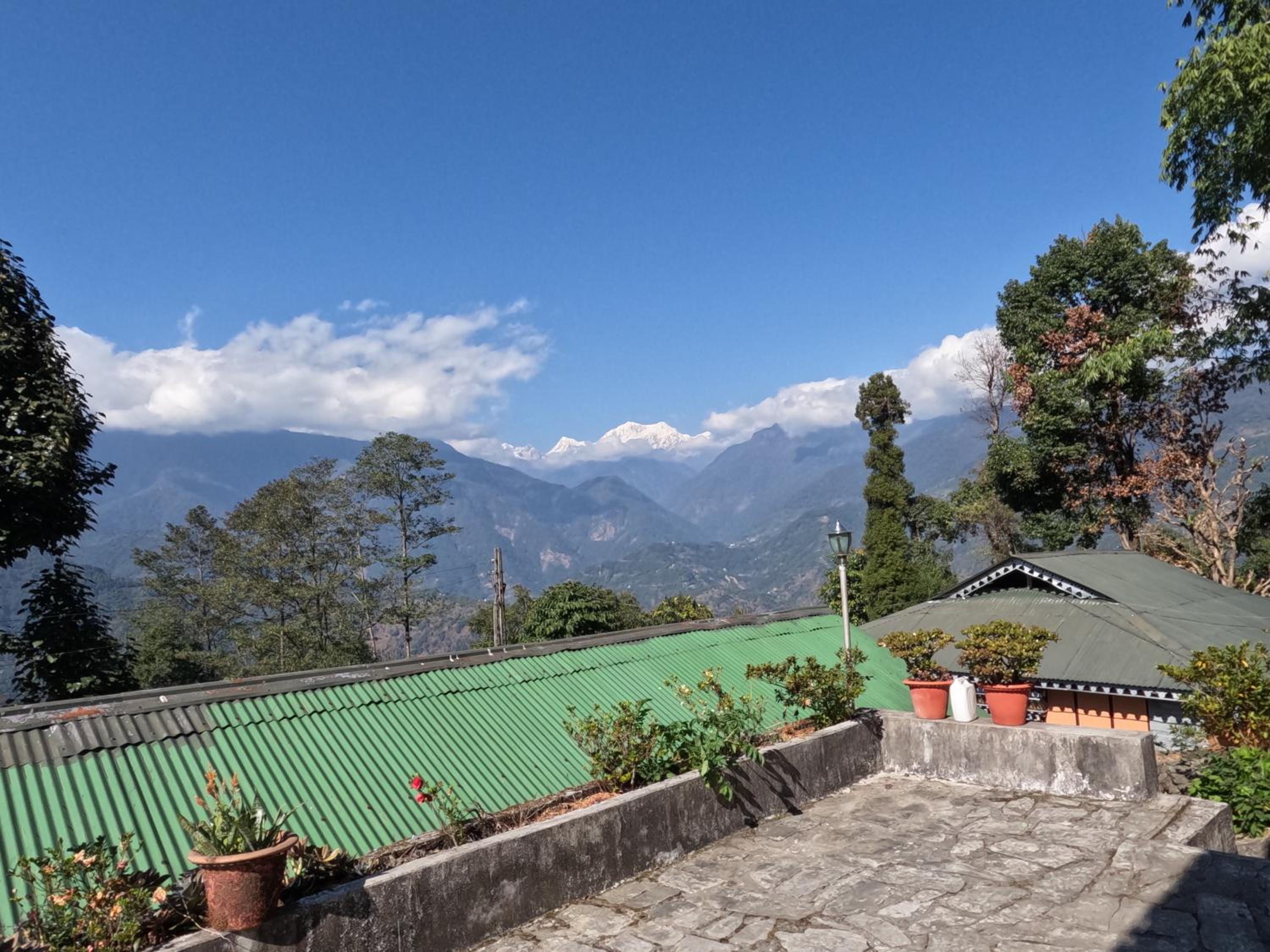 Lamthang Retreat