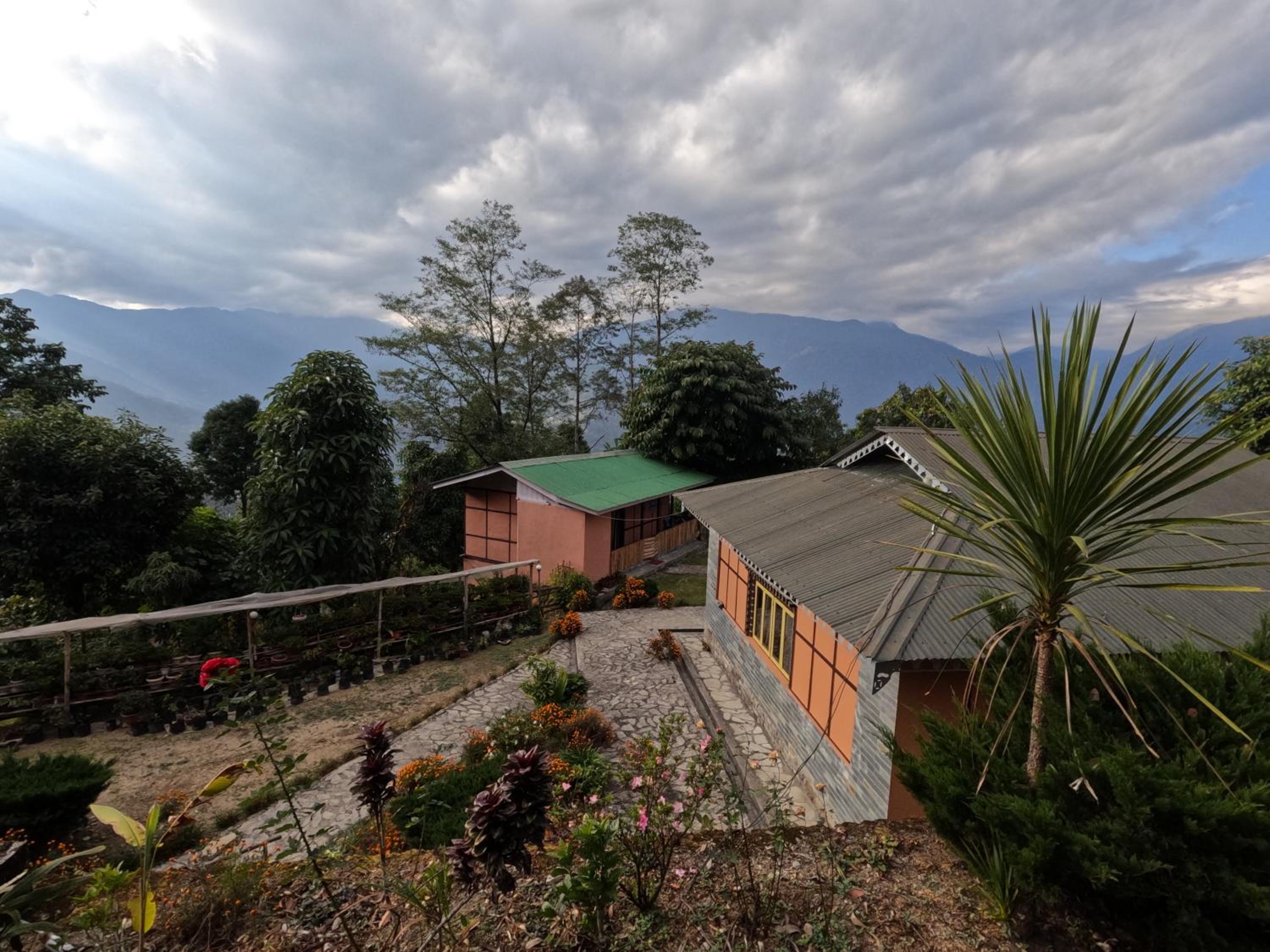 Lamthang Retreat