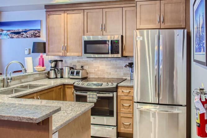 Stonegate Resort Unit B107