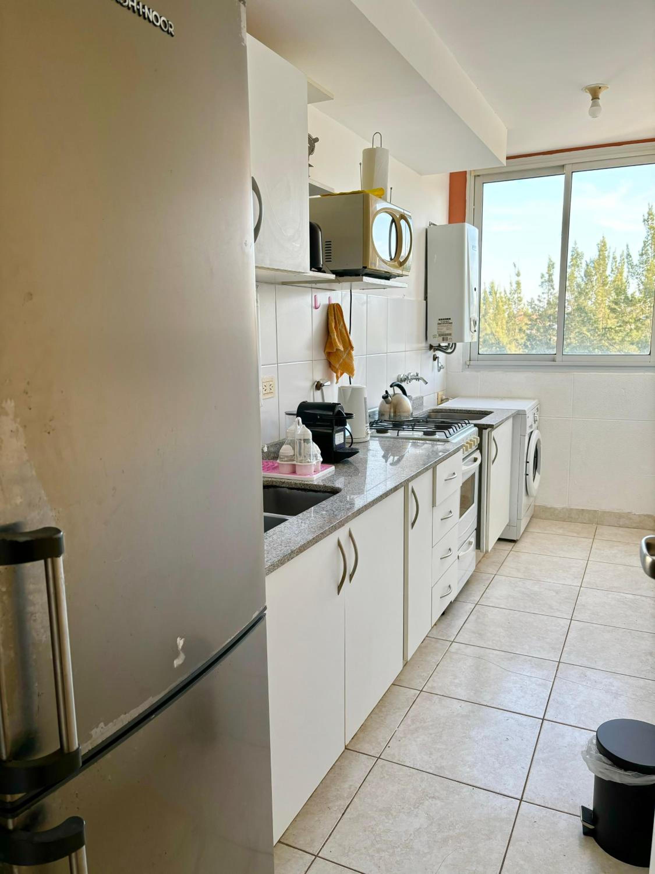 Departamento de 1 dormitorio amoblado con cochera y pileta