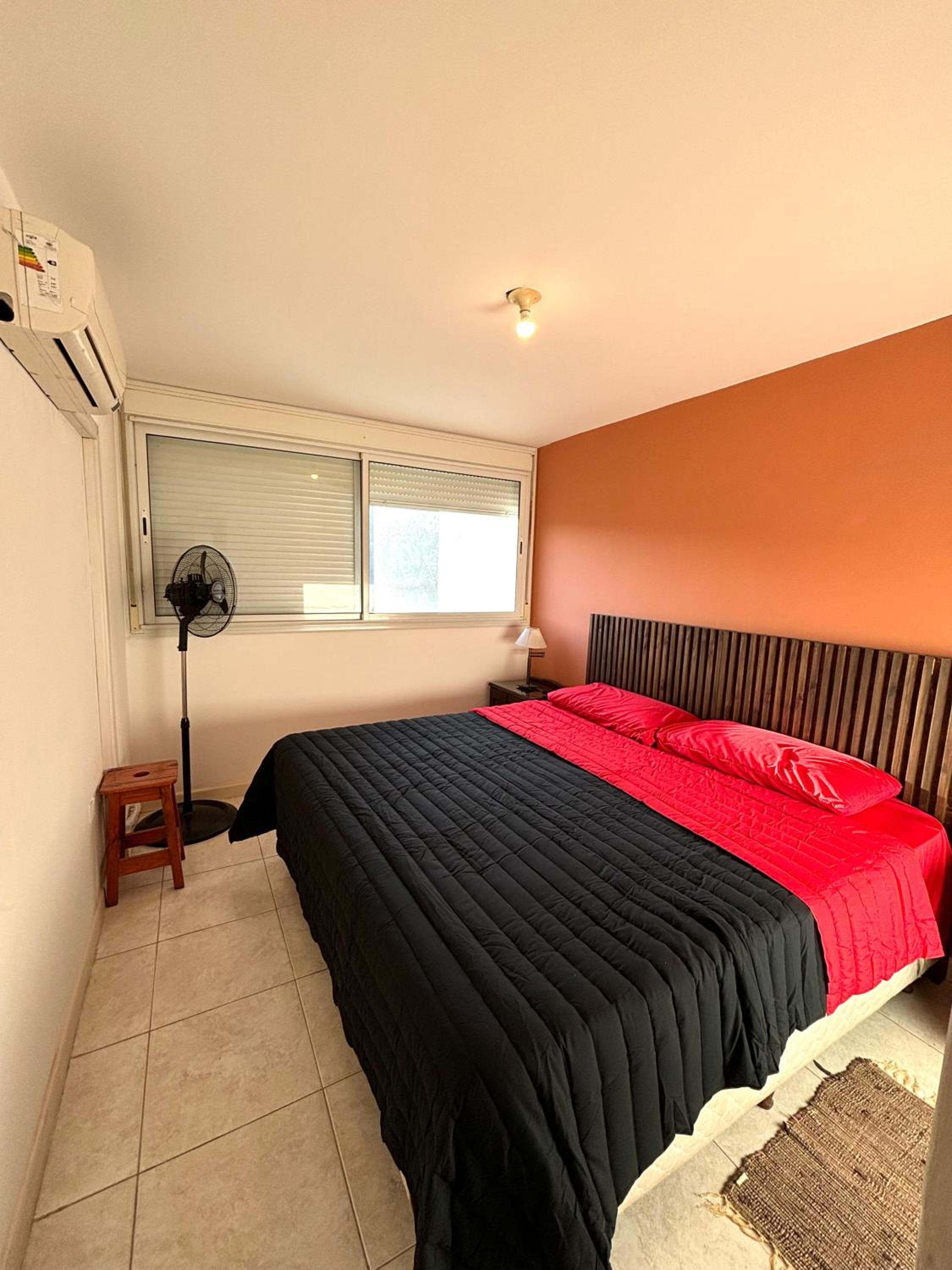Departamento de 1 dormitorio amoblado con cochera y pileta