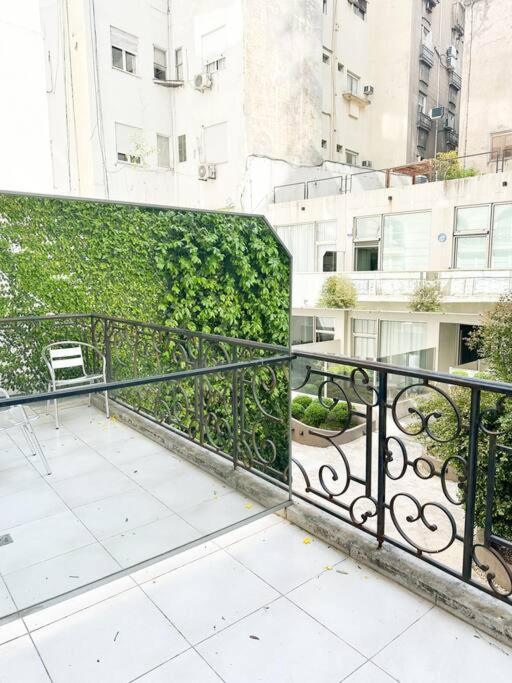 Gran Studio estilo, balcón y wifi en IQ Recoleta