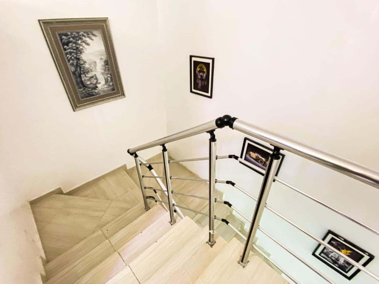 4 bedroom semi detached duplex view 2