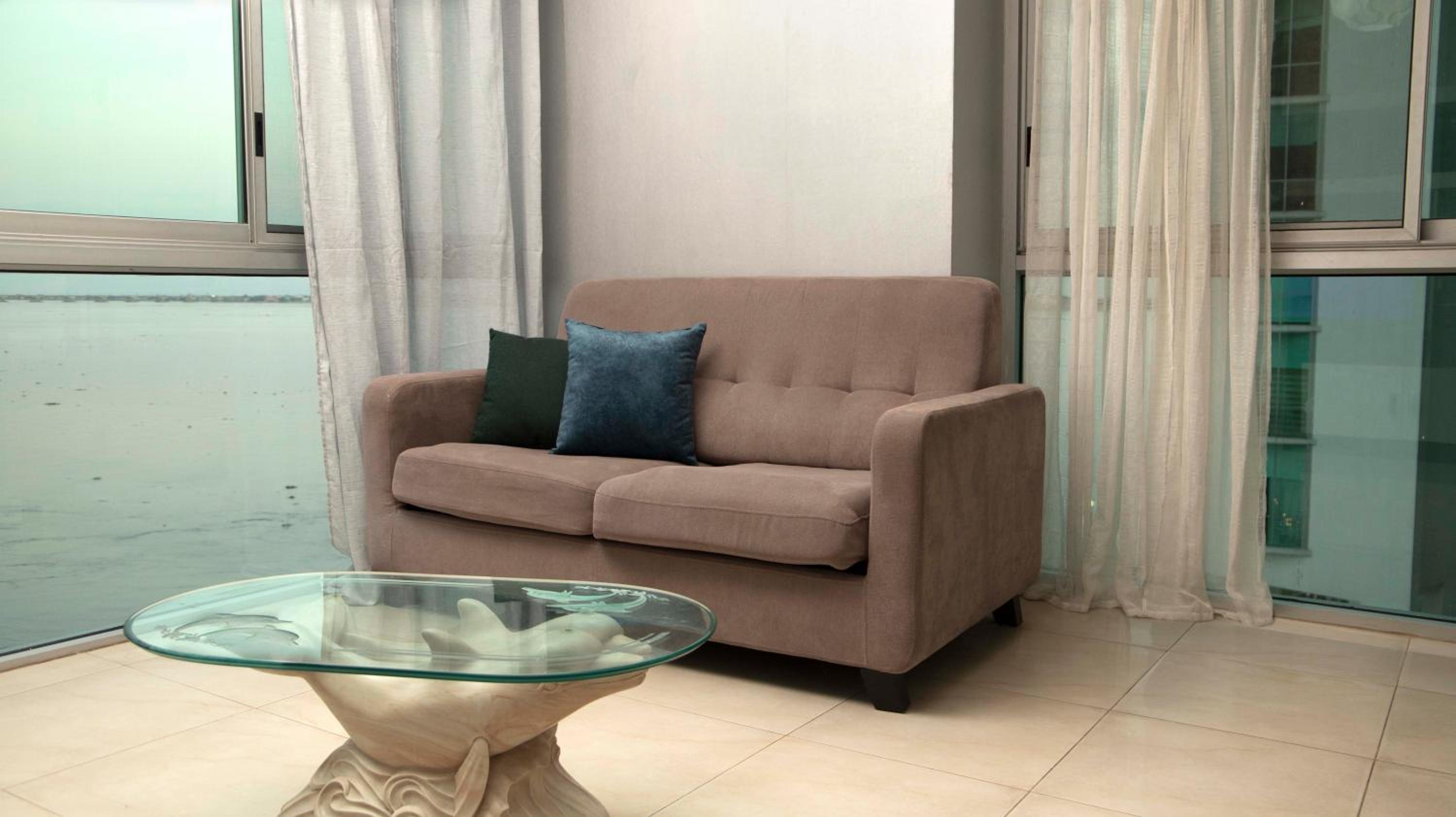 Suite 206 RF2, Puerto Santa Ana, Guayaquil view 2