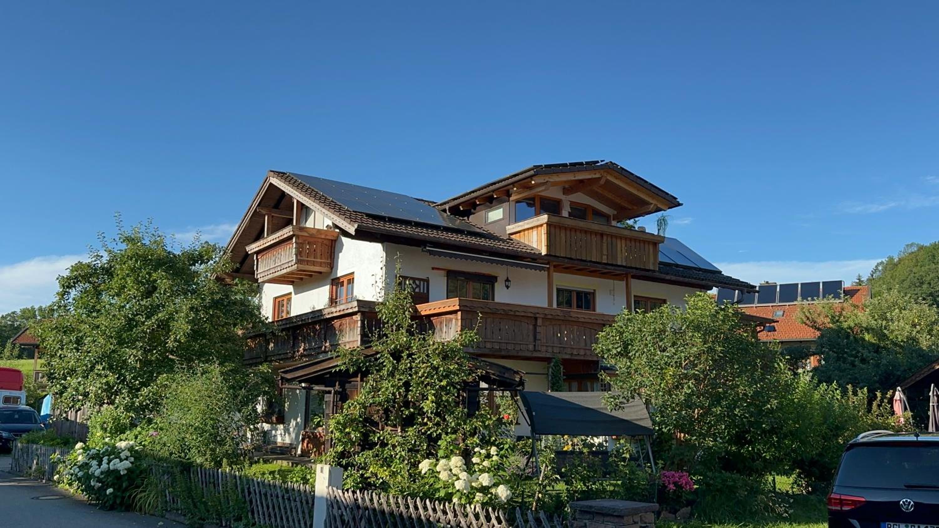 Gr Balkon mit Bergblick 2SchlafzimmerParkplatz