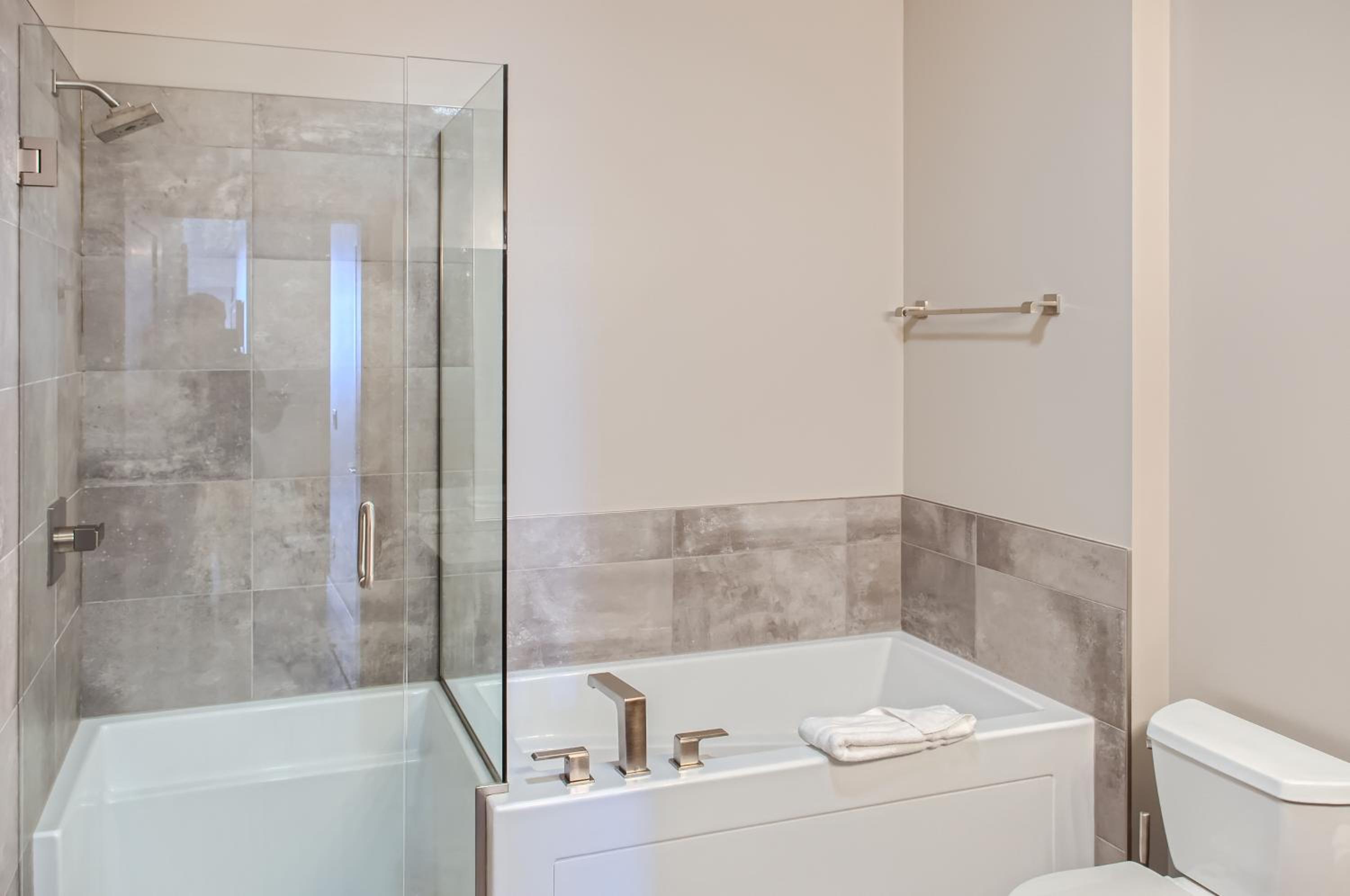Stonegate Resort Unit B401