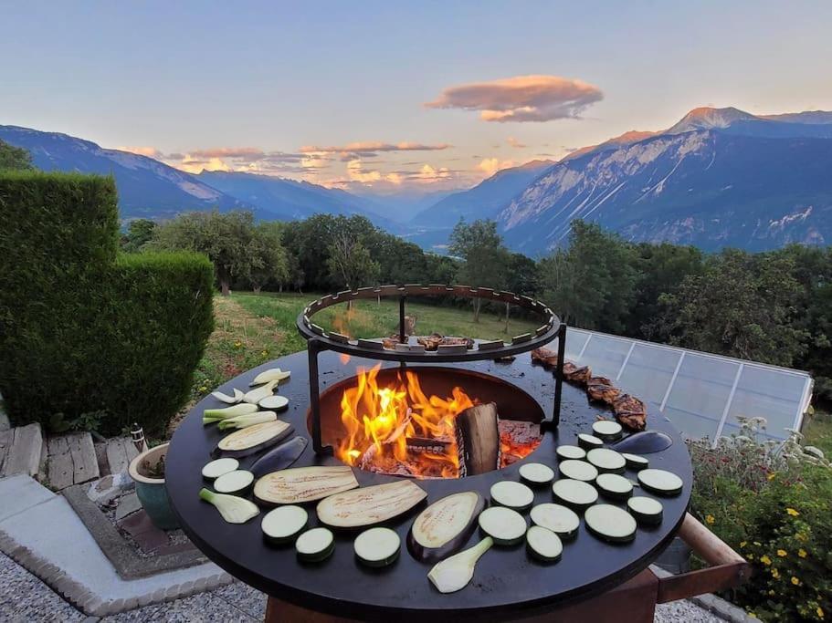 4BDR Alpine Chalet with Game room and Sunny terrace