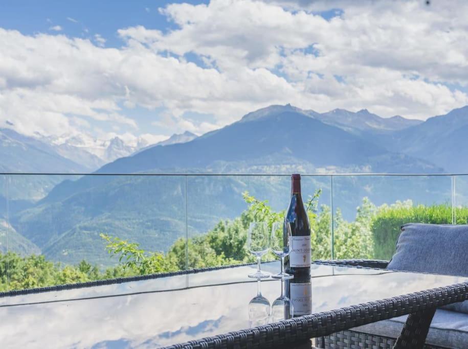 4BDR Alpine Chalet with Game room and Sunny terrace