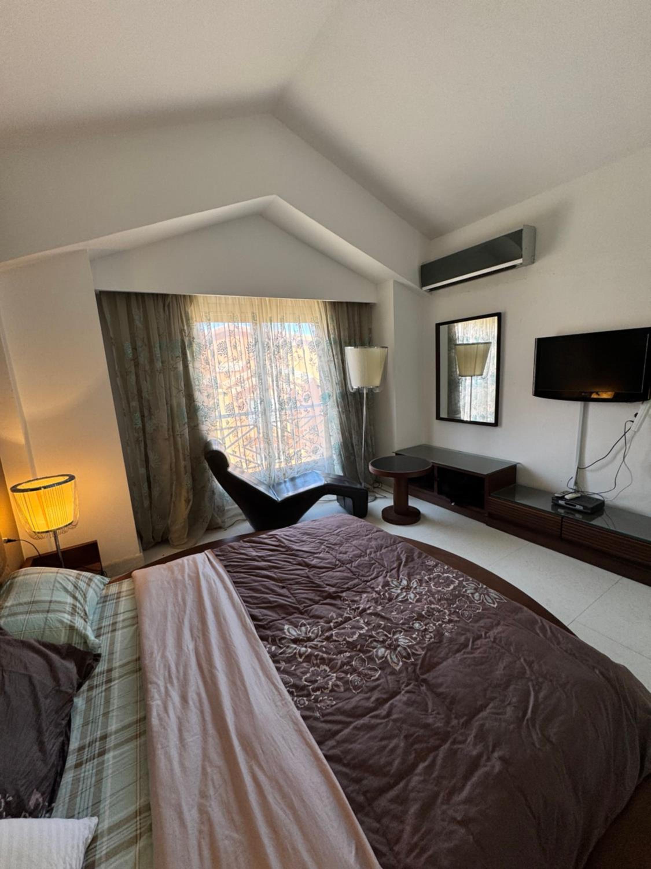 Photo 52