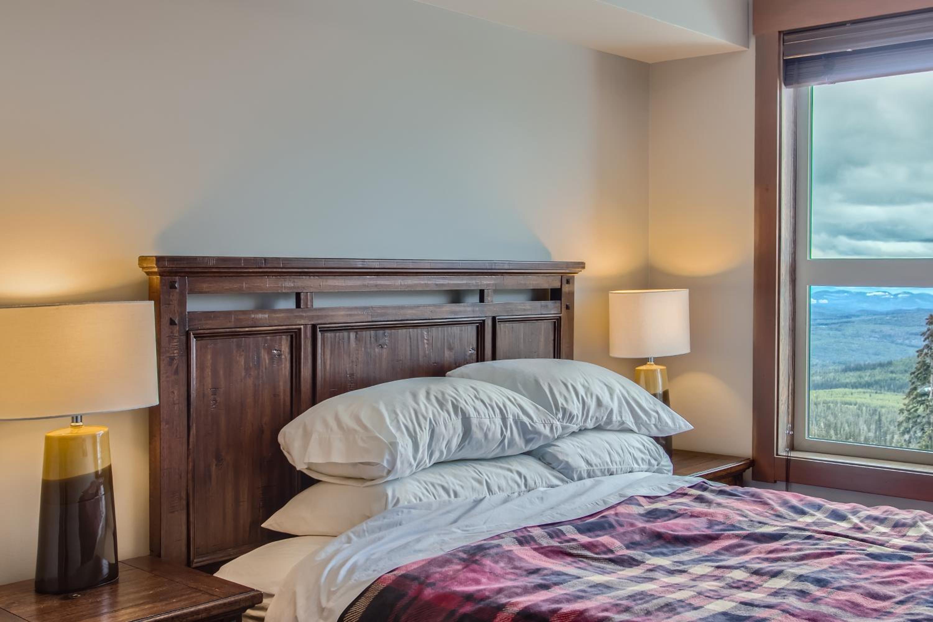 Stonegate Resort Unit B202