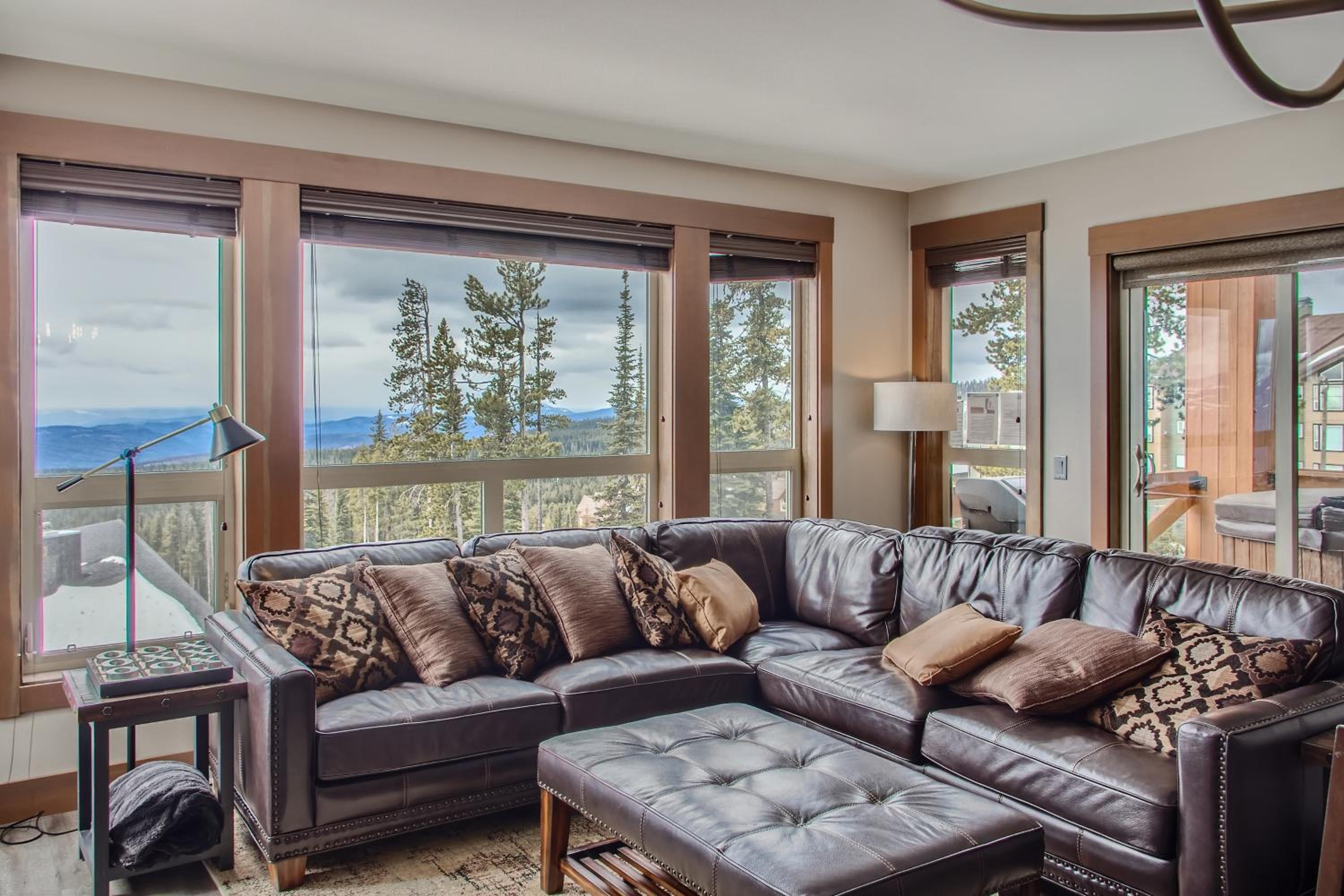 Stonegate Resort Unit B202