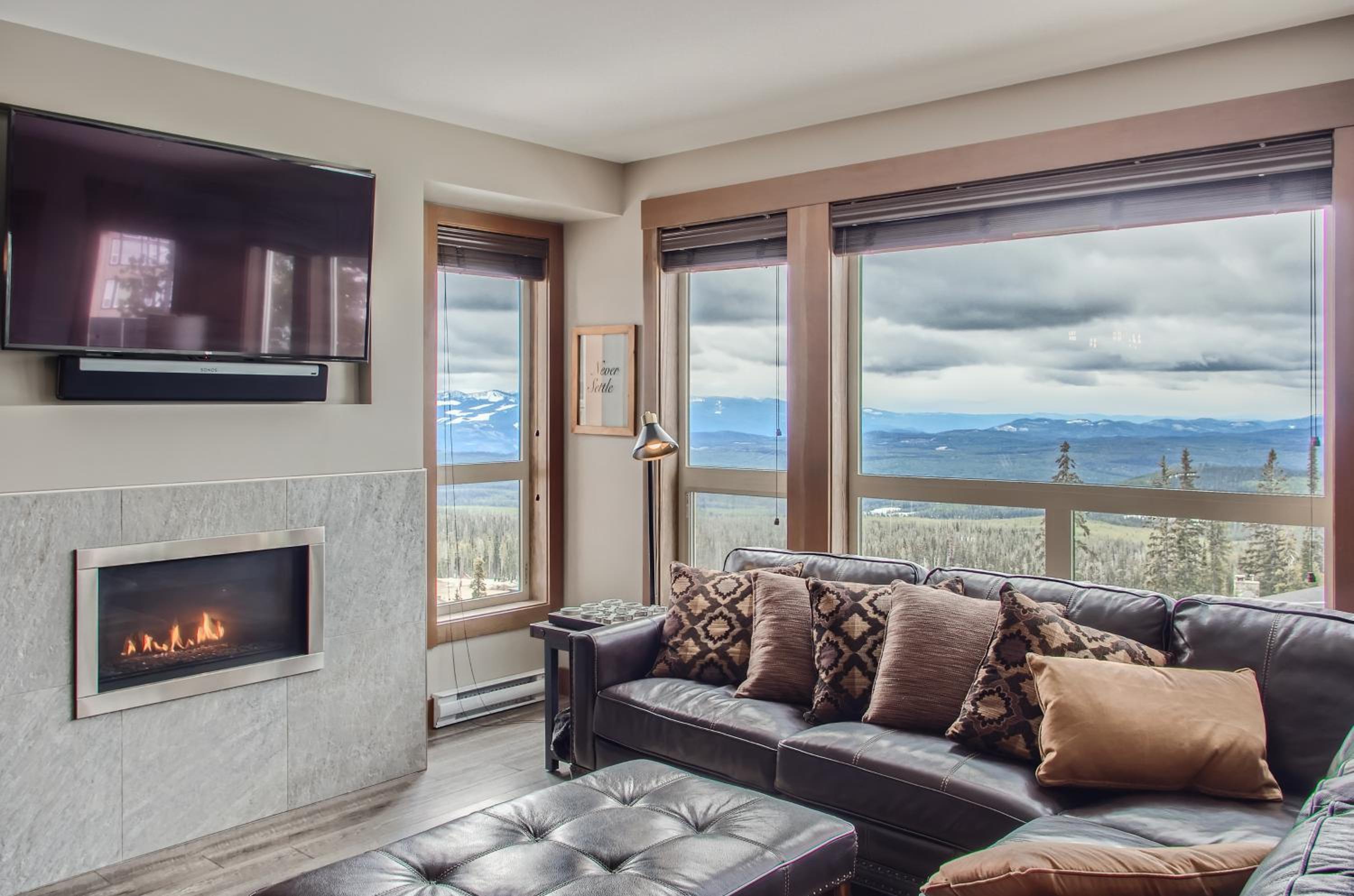 Stonegate Resort Unit B202