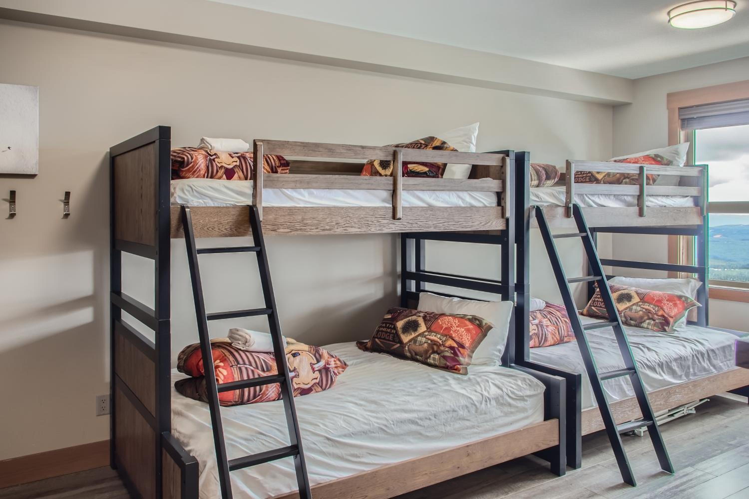 Stonegate Resort Unit B202