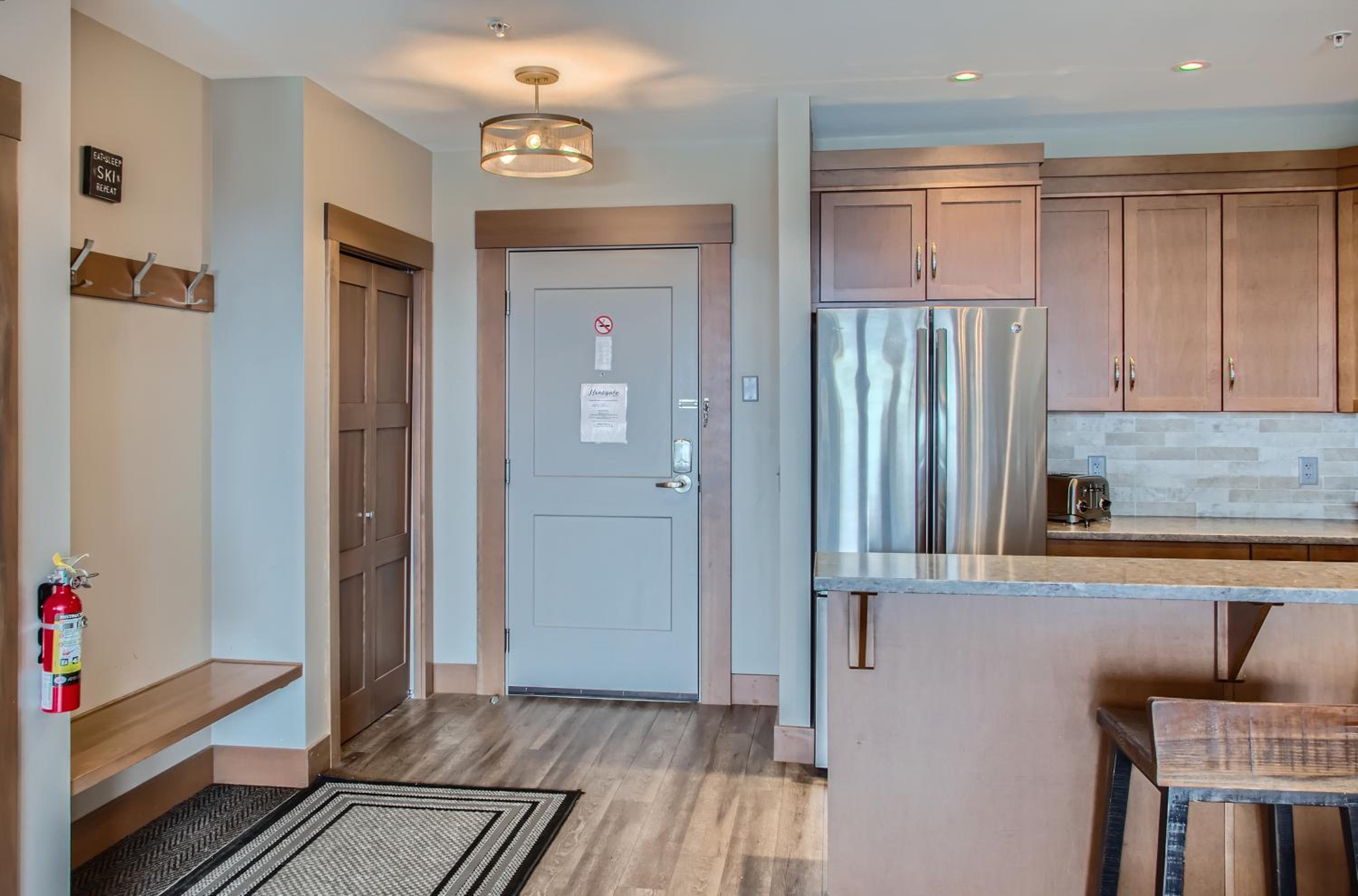 Stonegate Resort Unit B202