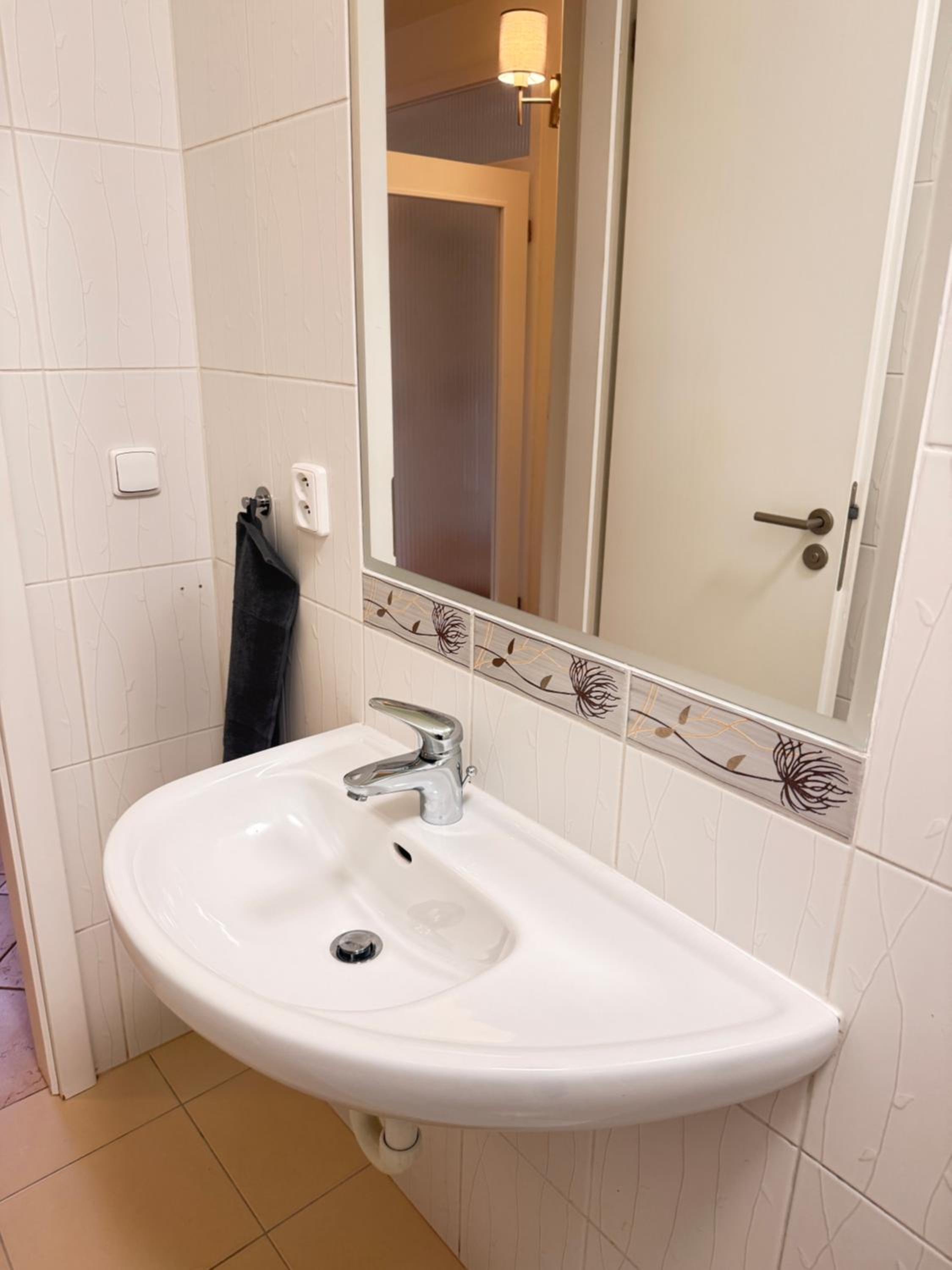 DiamondVilla, 4 bedroom Apartment, garden & spa