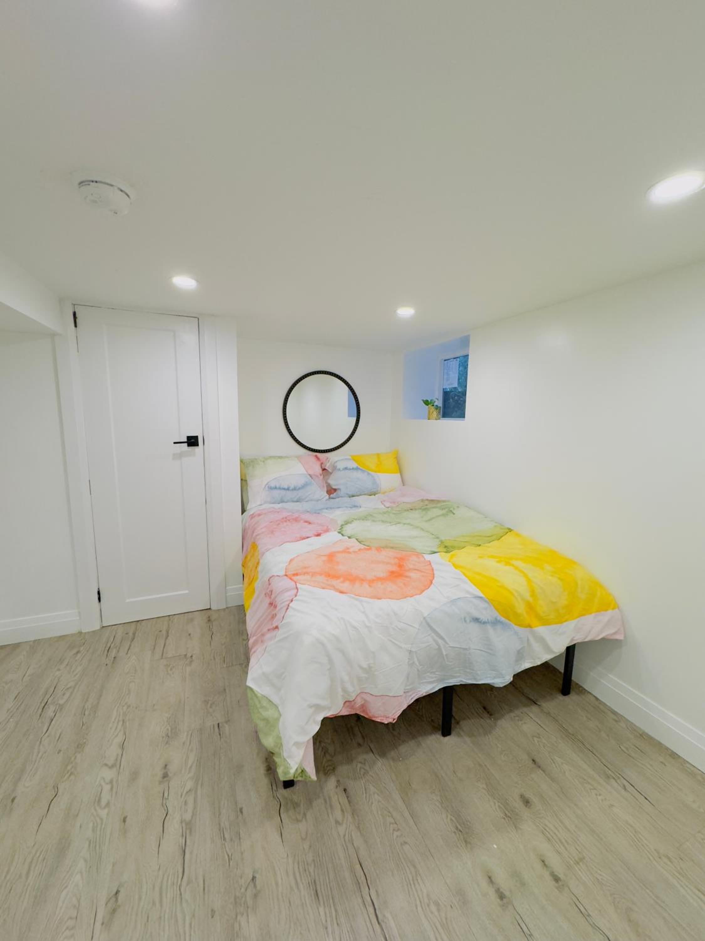 Walnut House Stylish Bright Basement