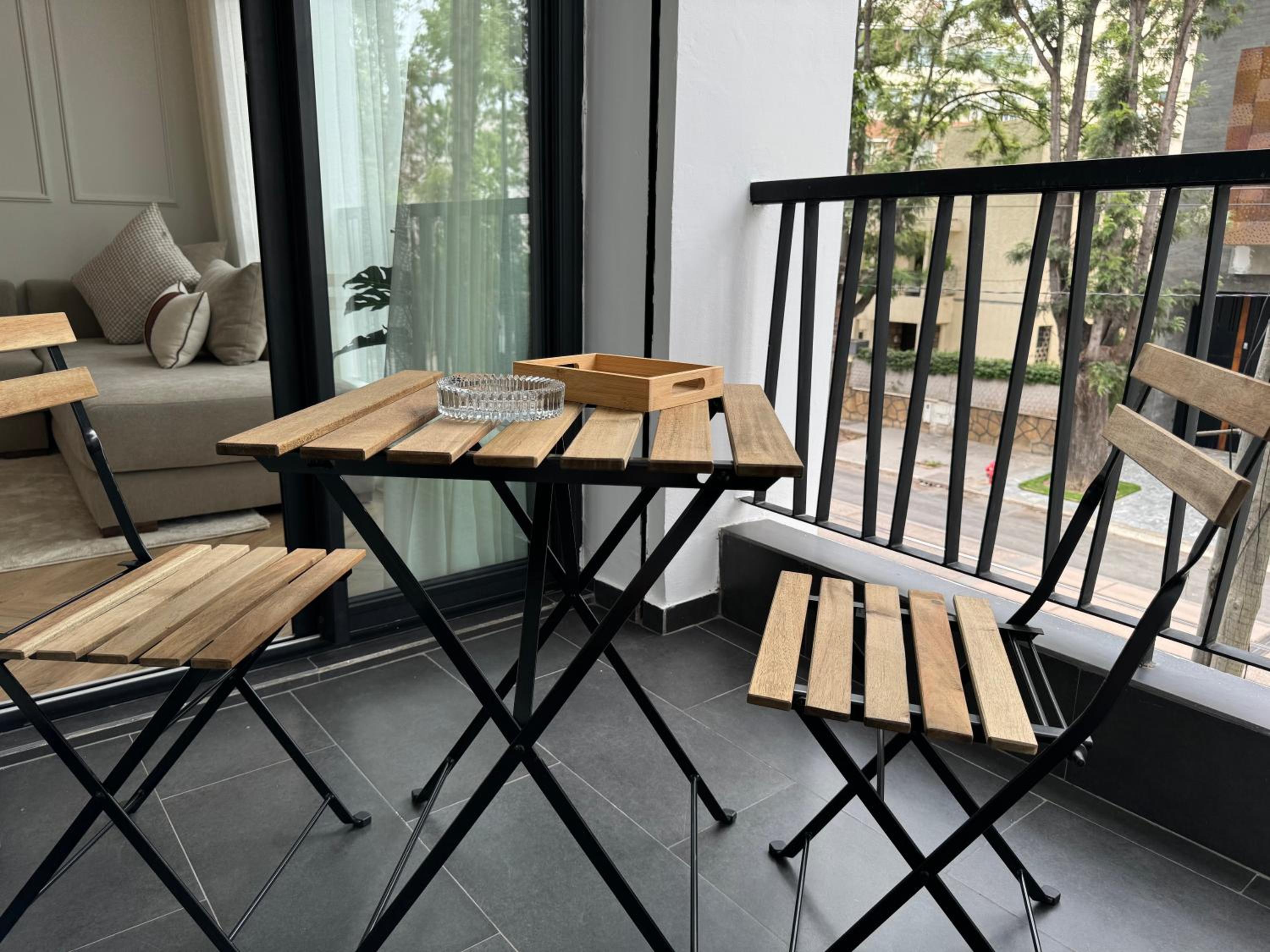 Studio chic au Boulevard Ghandi prêt du Tramway view 3