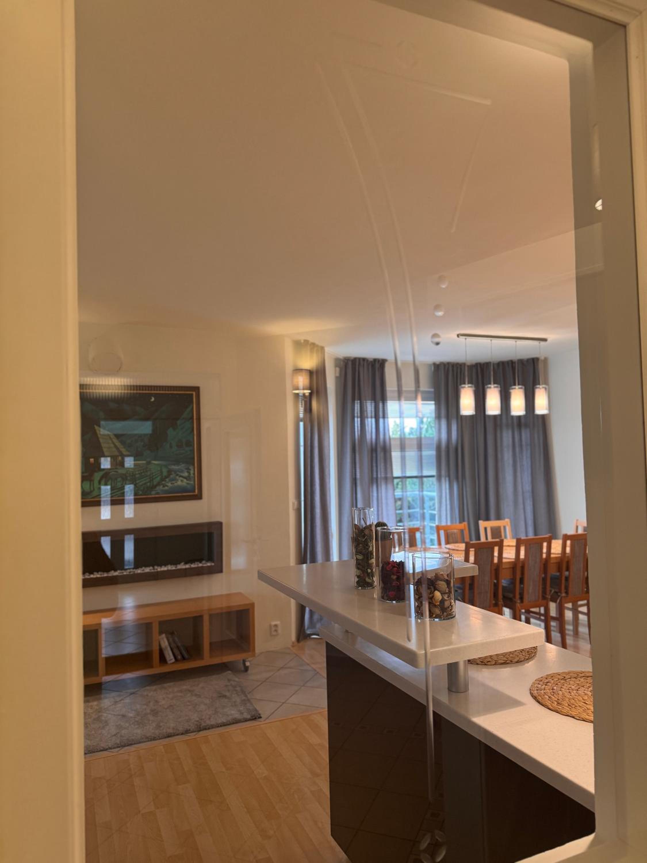 DiamondVilla, 4 bedroom Apartment, garden & spa