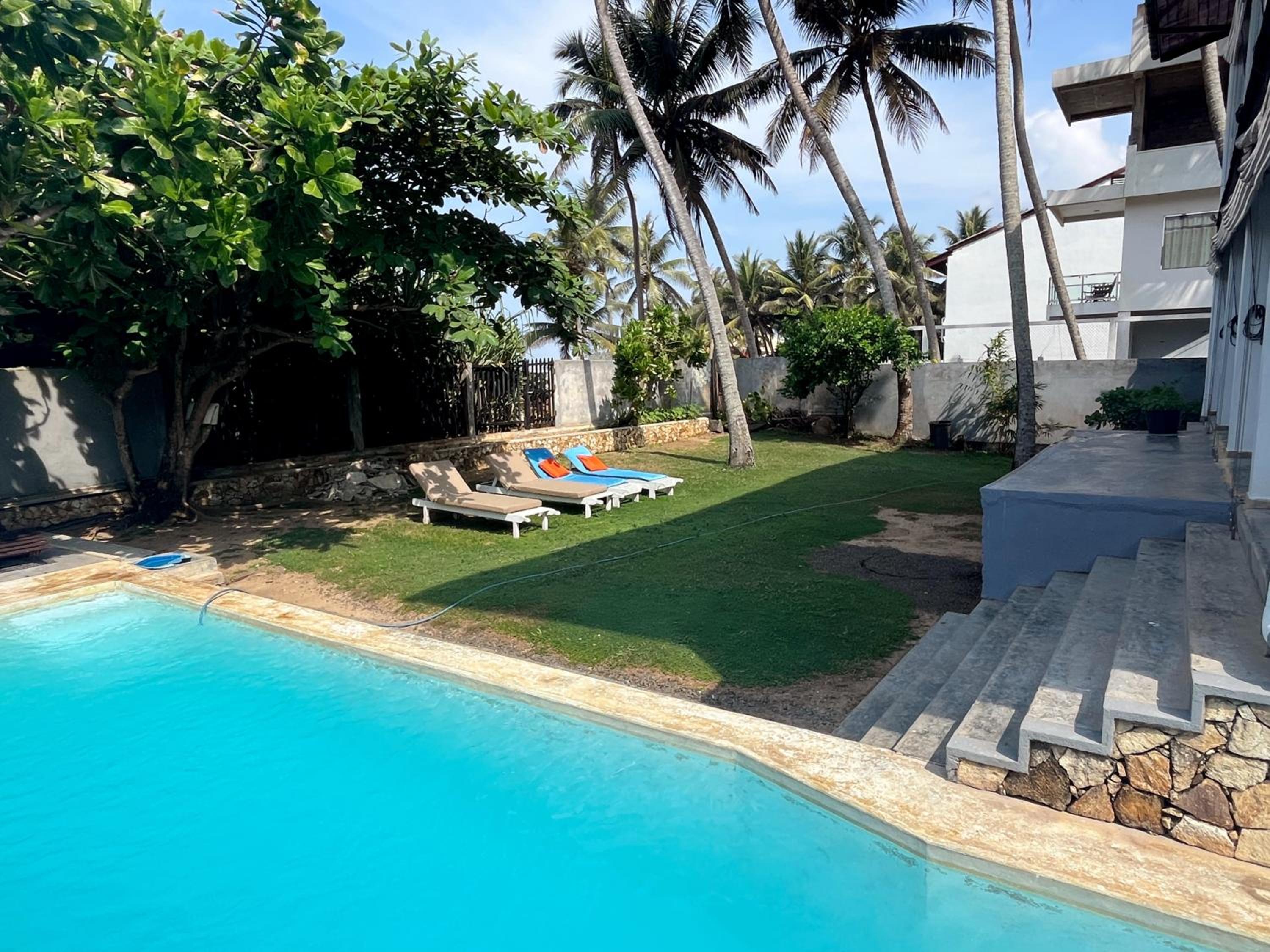 Strandvilla Kandu Haus Yang bei Hikka