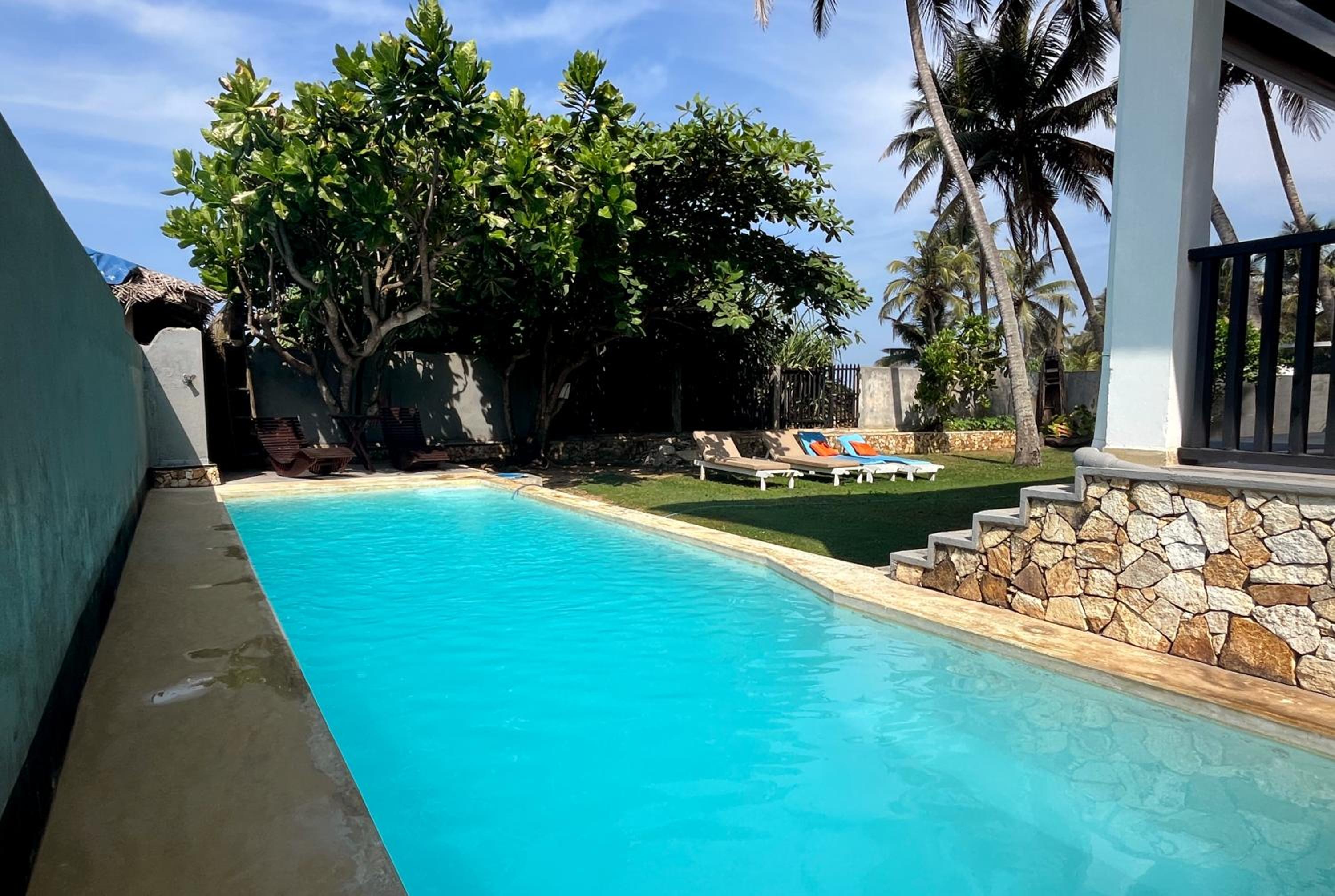 Strandvilla Kandu Haus Yang bei Hikka