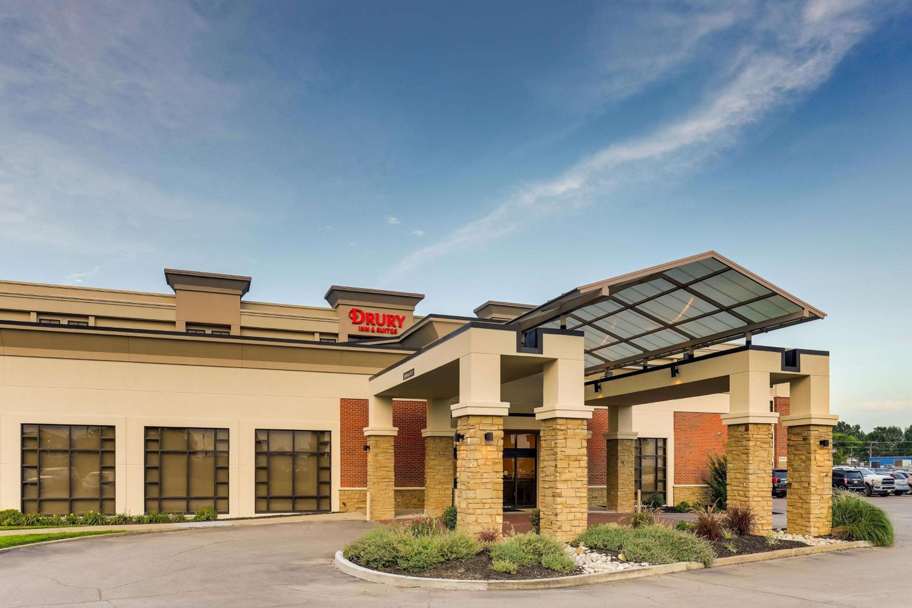 St Joseph Vacations - Drury Inn  Suites St Joseph - Property Image 1