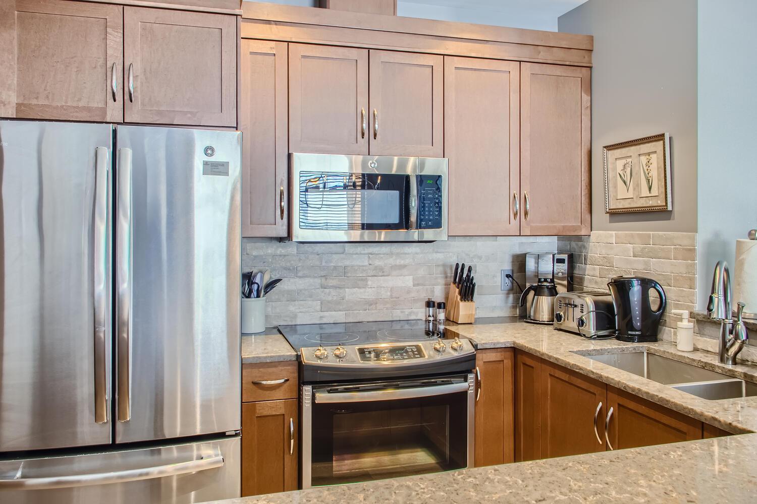 Stonegate Resort Unit B204