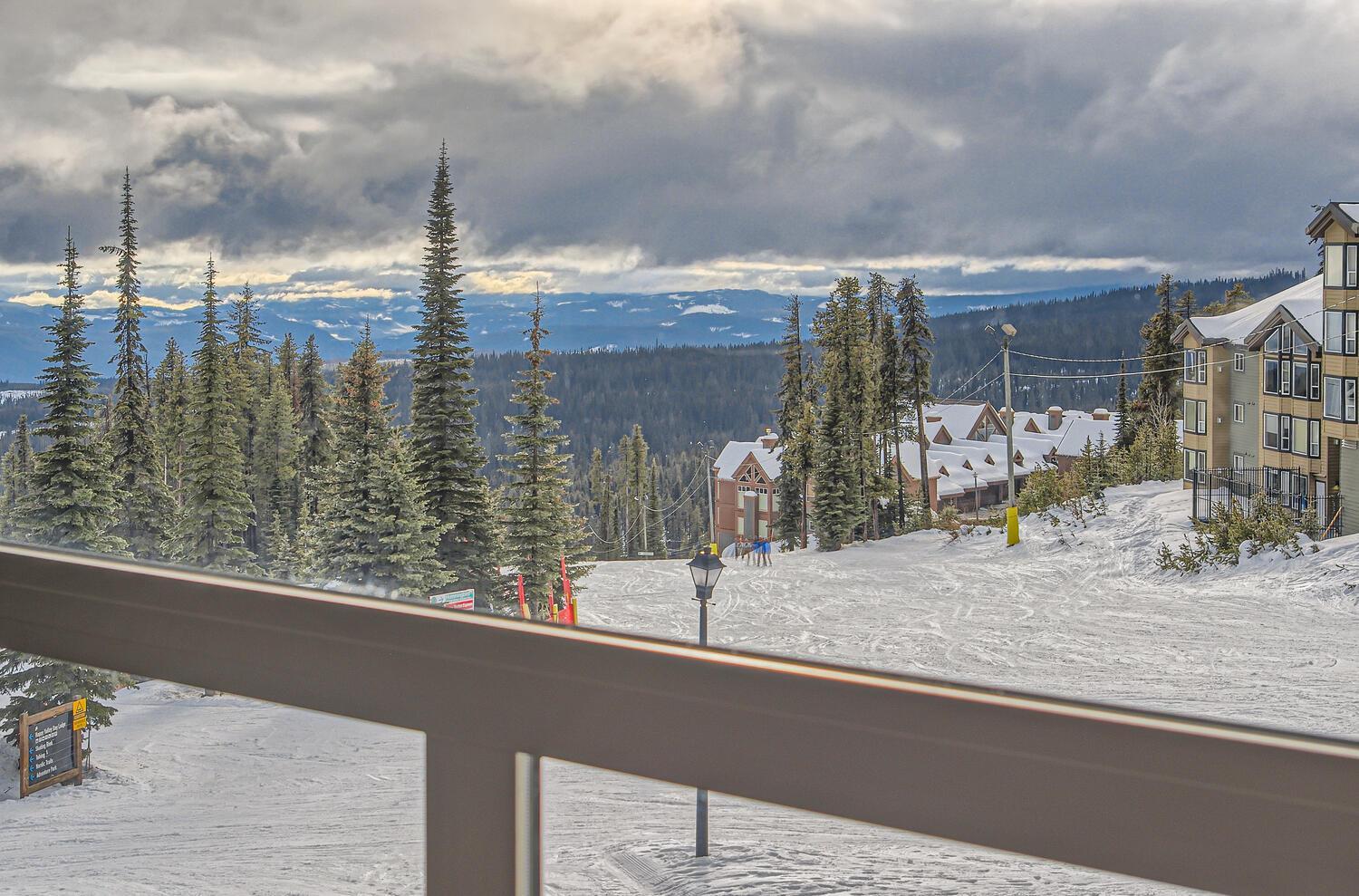 Stonegate Resort Unit B204