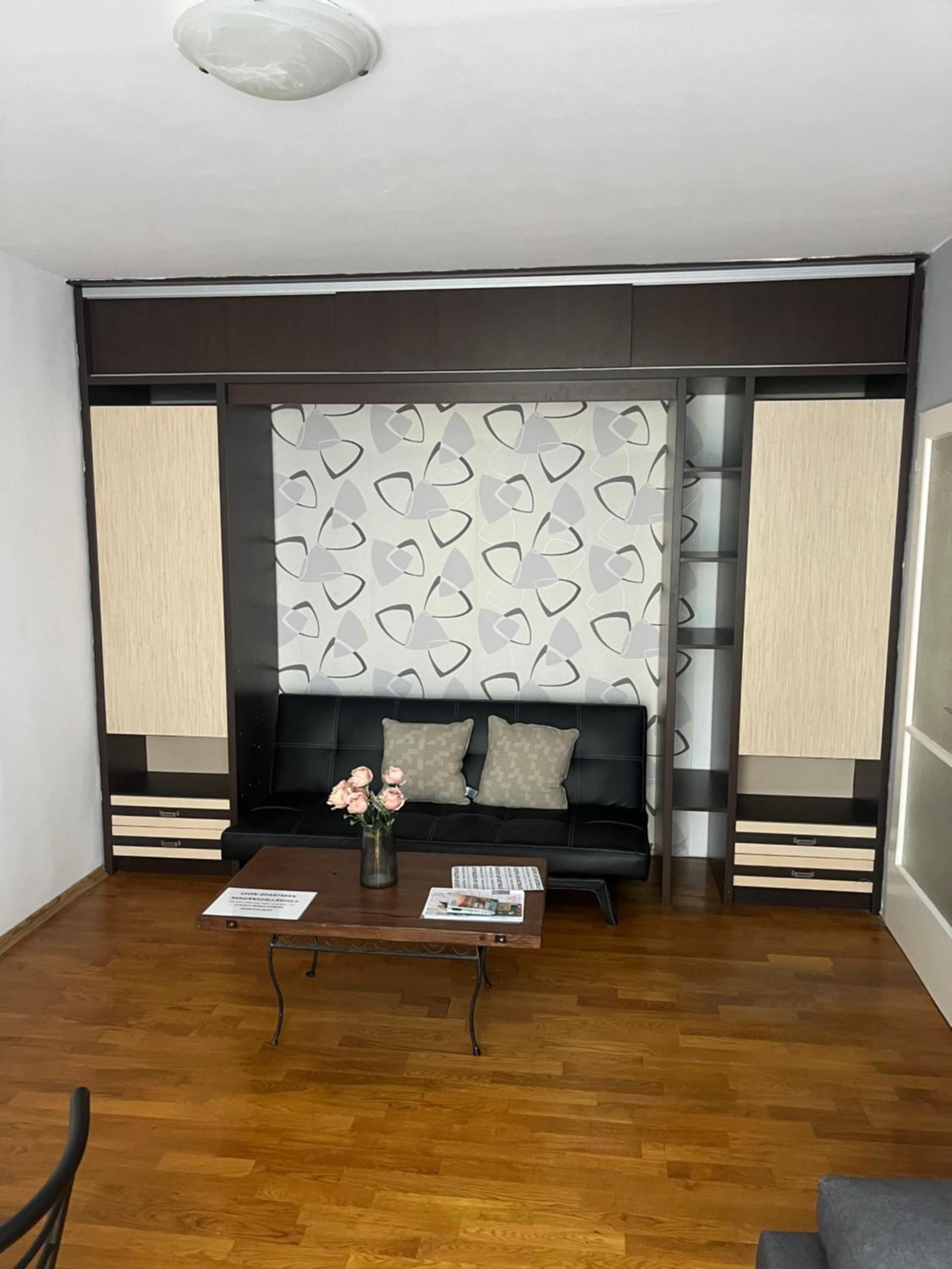 Leon Apartman