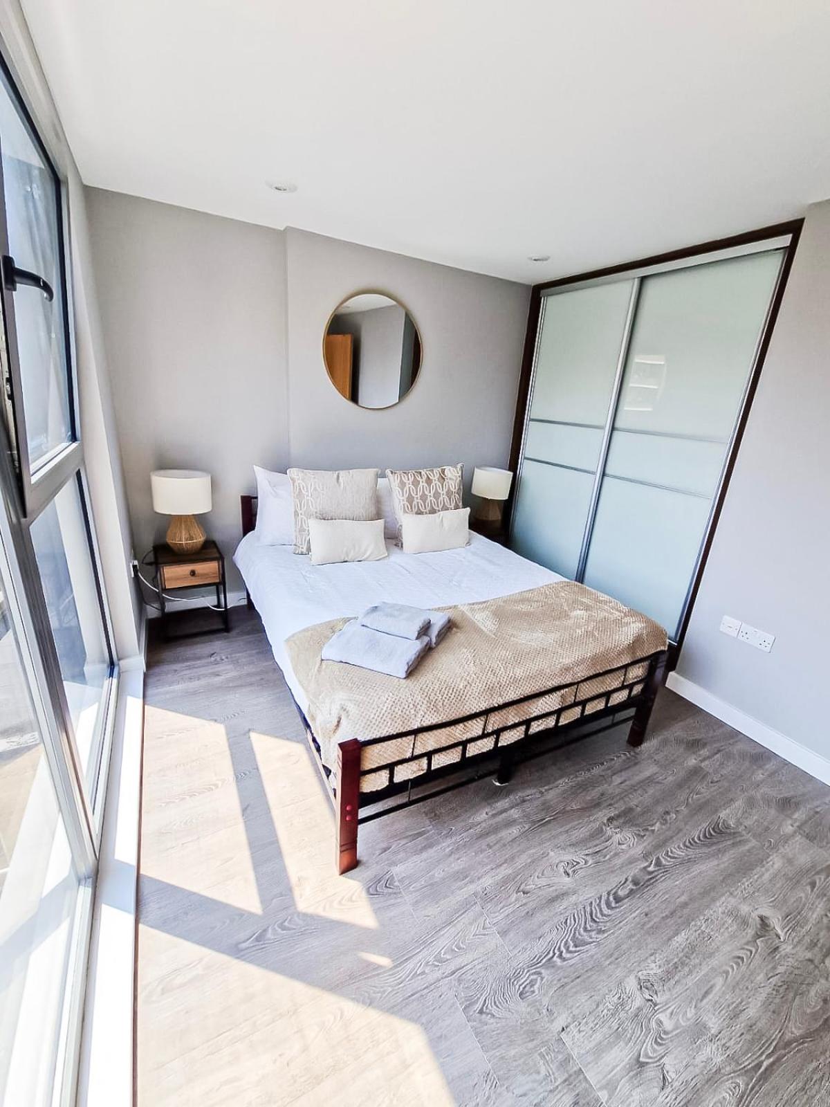 Contemporary Apartments with Private Balconies in Hoxton near Shoreditch, Old Street, Islington by NourNest Apartments