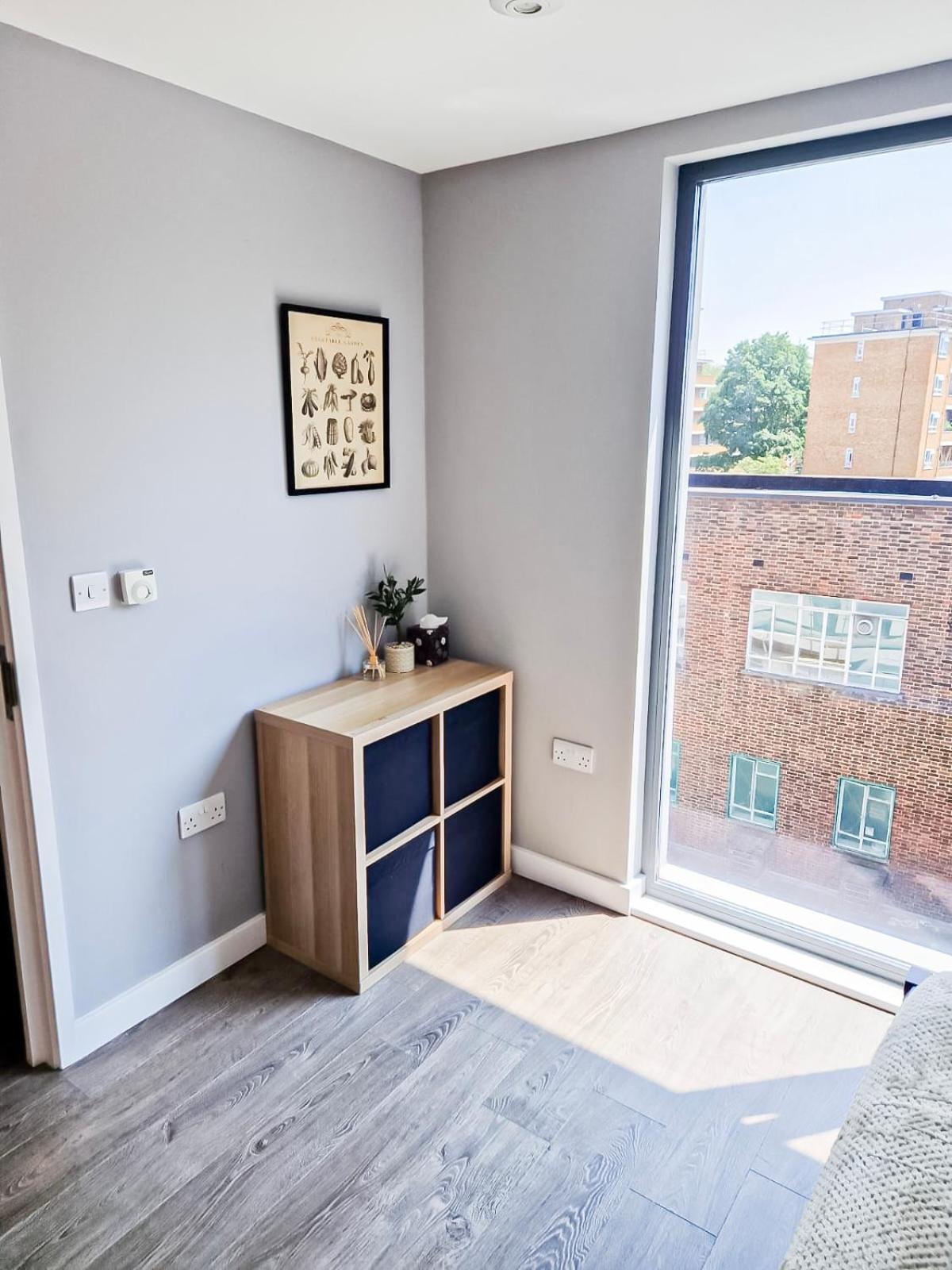 Contemporary Apartments with Private Balconies in Hoxton near Shoreditch, Old Street, Islington by NourNest Apartments