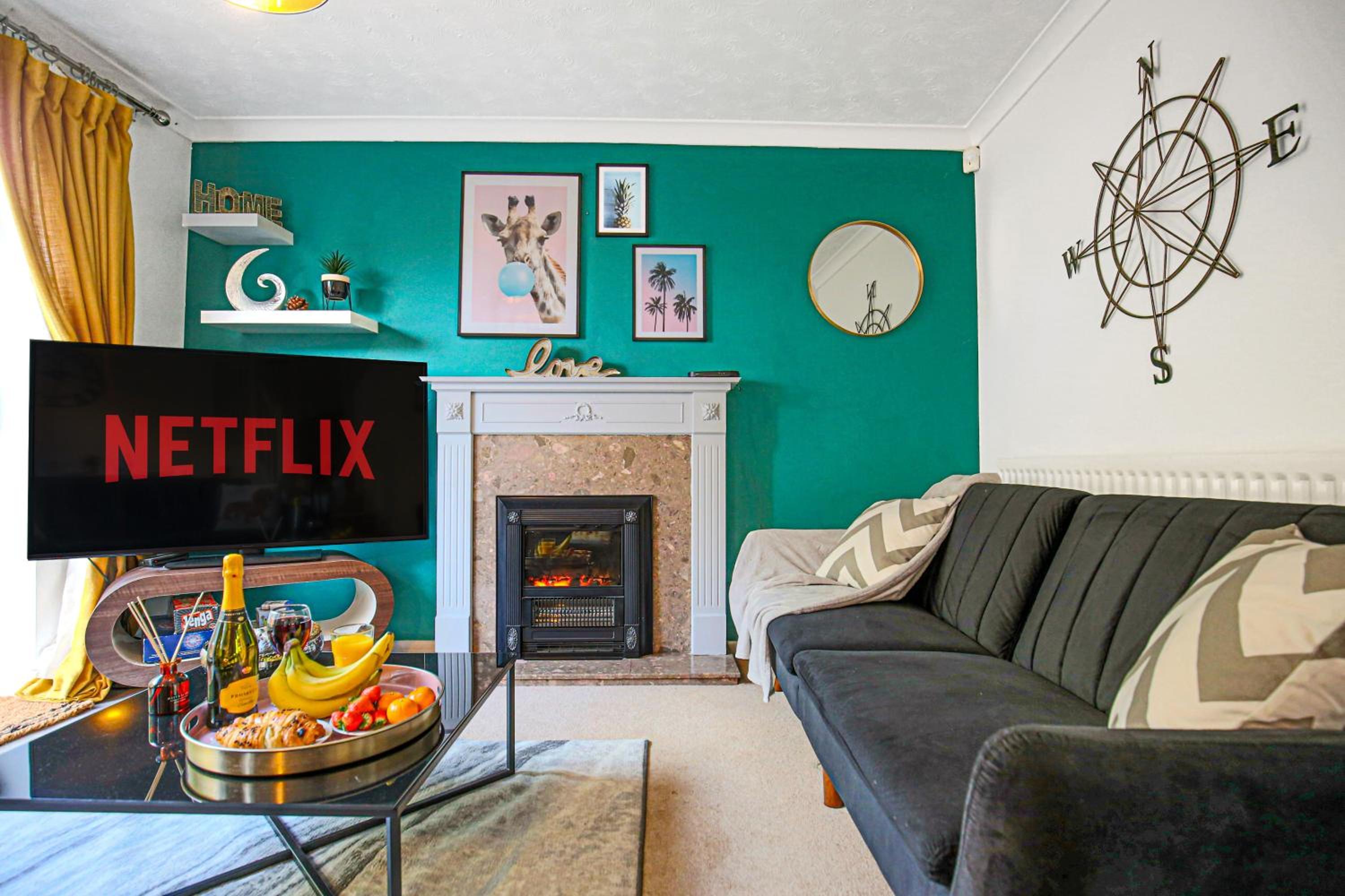 City Centre House • Pool Table • Driveway Parking • Sky TV • Fast Wifi • Yoko Property view 2