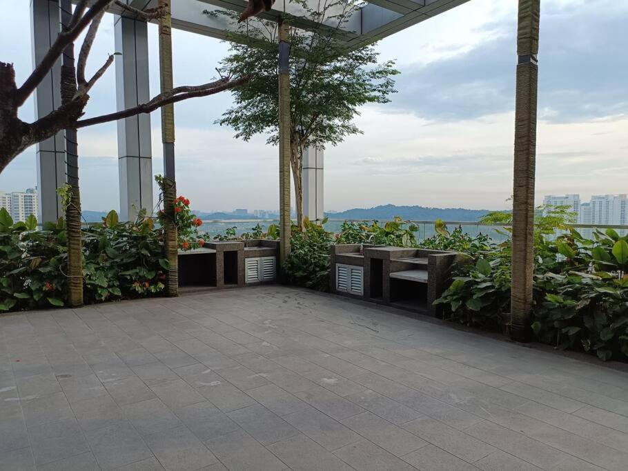 Revo - Pavilion Bkt Jalil at VVIP