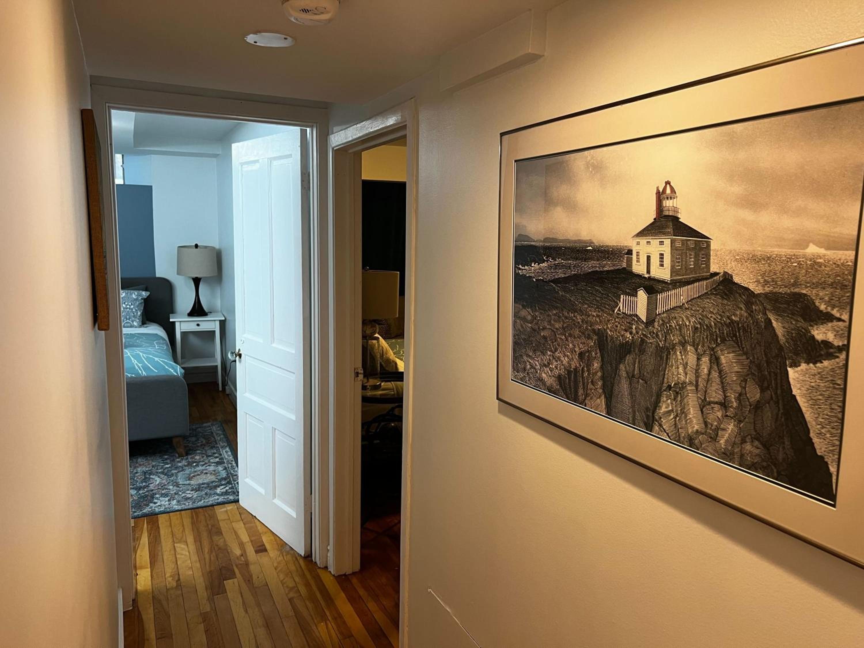 Inglis Heritage Cozy 2-Bedroom near Waterfront & Dining, Unit D